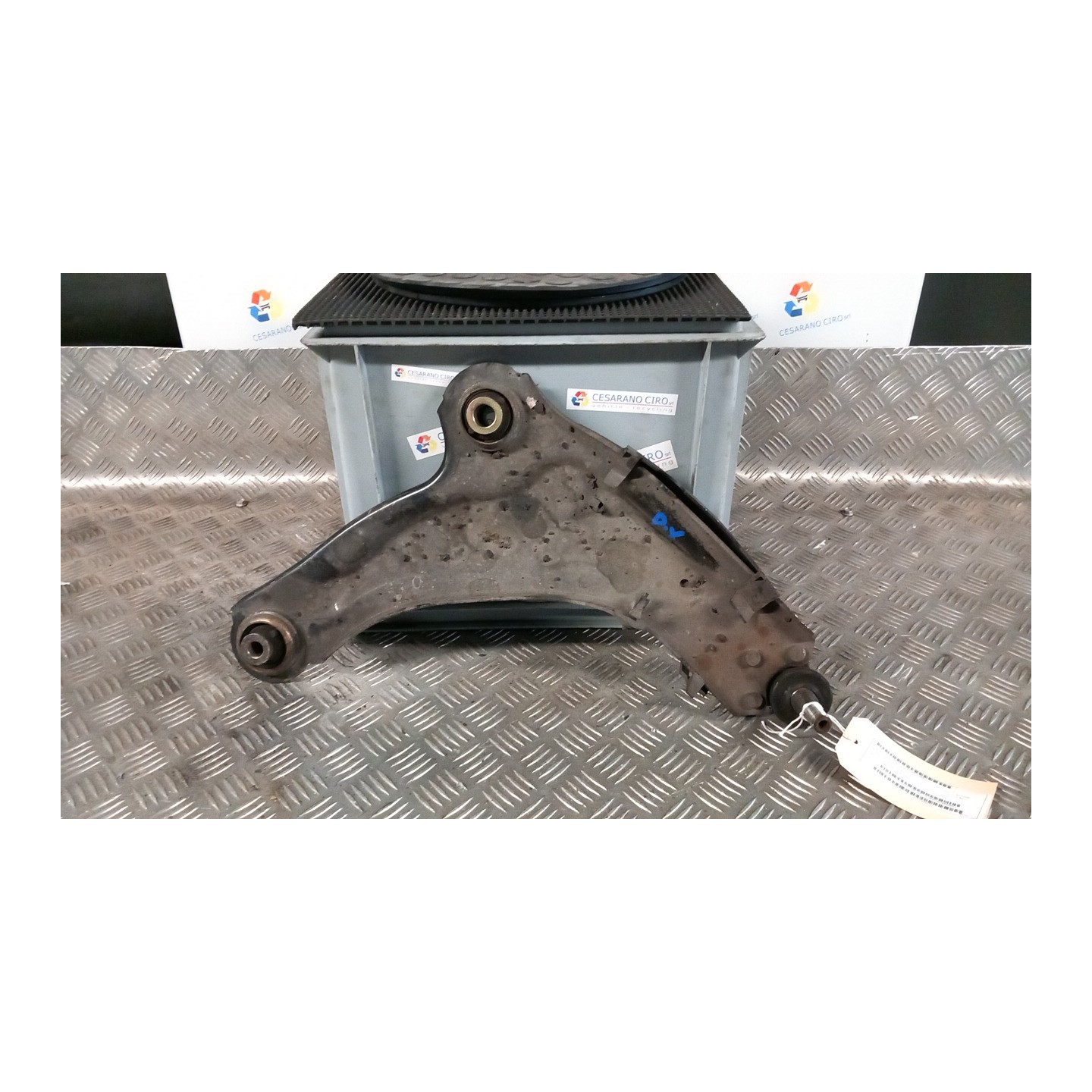 BRACCIO OSCILLANTE SOSP. ANT. DX 010 RENAULT LAGUNA 2A SERIE (03/05-09/07) K4M57 NB0318019059005DX