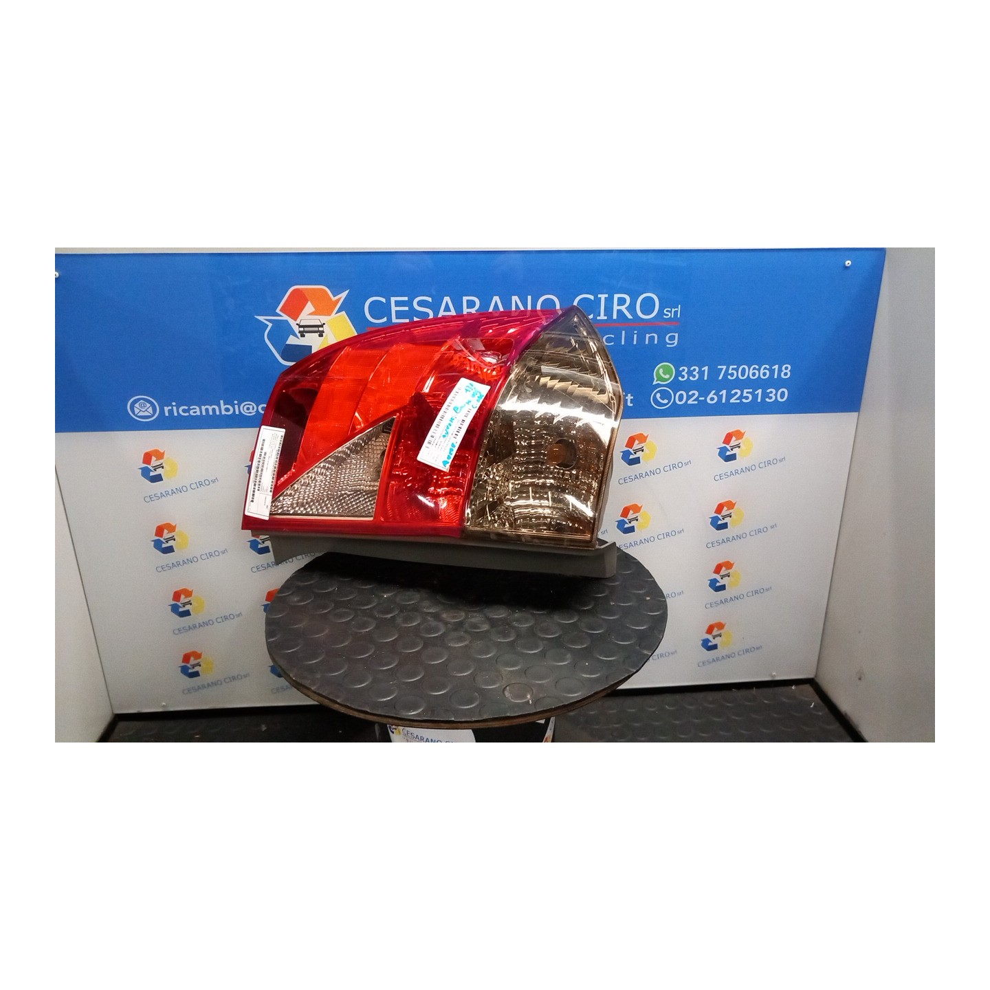 FANALE POST. SX. 124 HONDA FR-V (10/04-04/07) R18A1 33551SJDG11