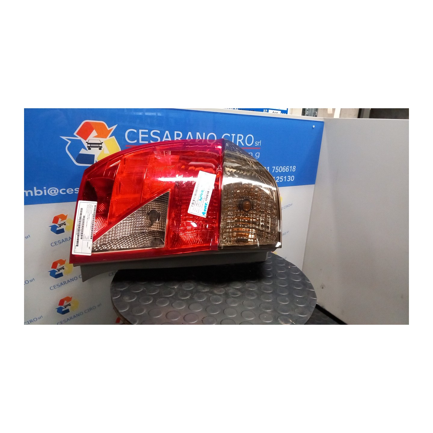 FANALE POST. SX. 124 HONDA FR-V (10/04-04/07) R18A1 33551SJDG11