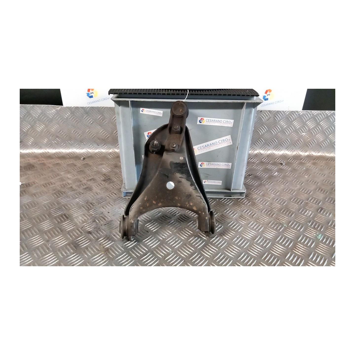 BRACCIO OSCILLANTE SOSP. ANT. DX. 019 RENAULT TWINGO 2A SERIE (06/07-02/12) D4FJ7 8200942406