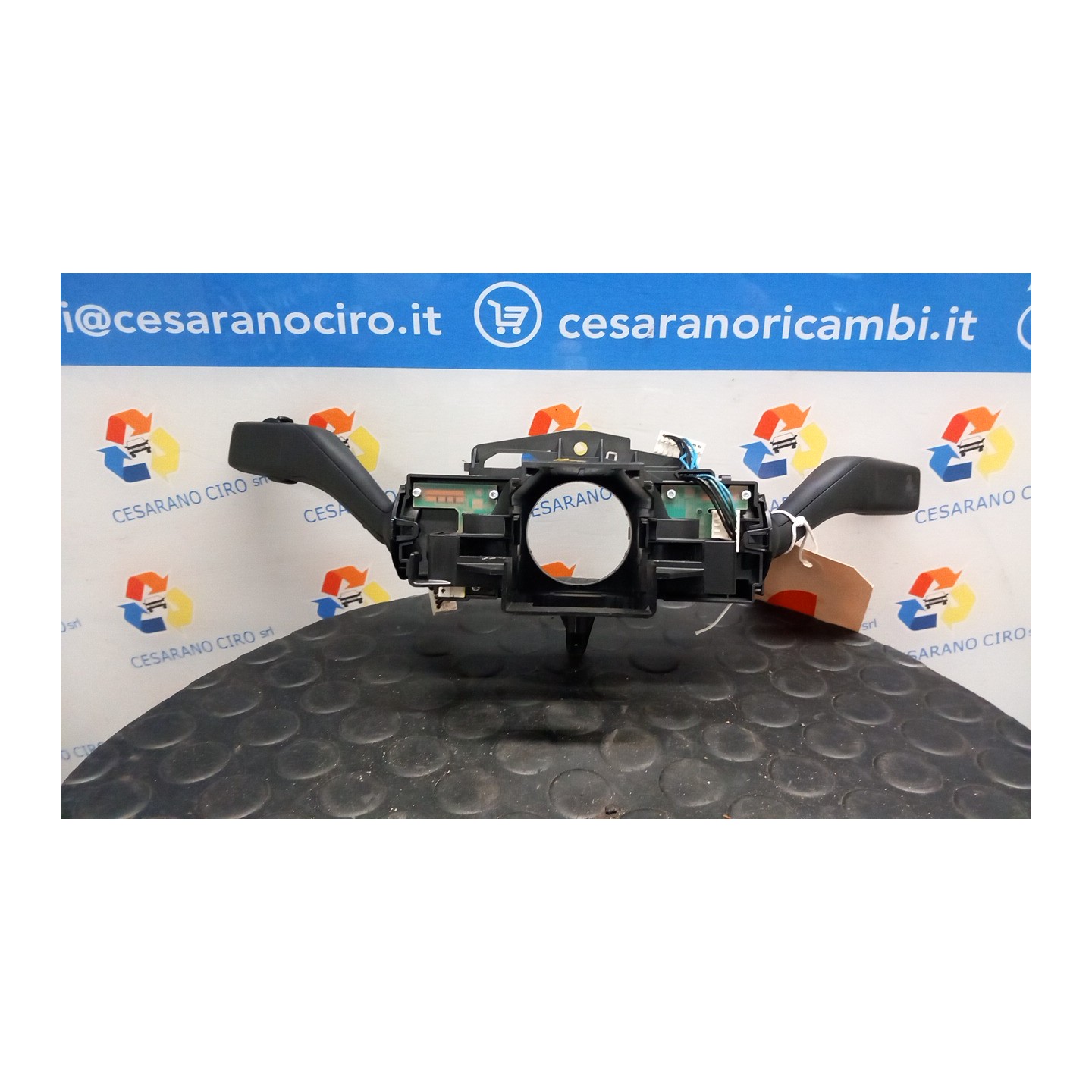 DEVIOGUIDASGANCIO 027 VOLKSWAGEN GOLF (5K/AJ) (09/08-) CGG 5K0953513L9B9