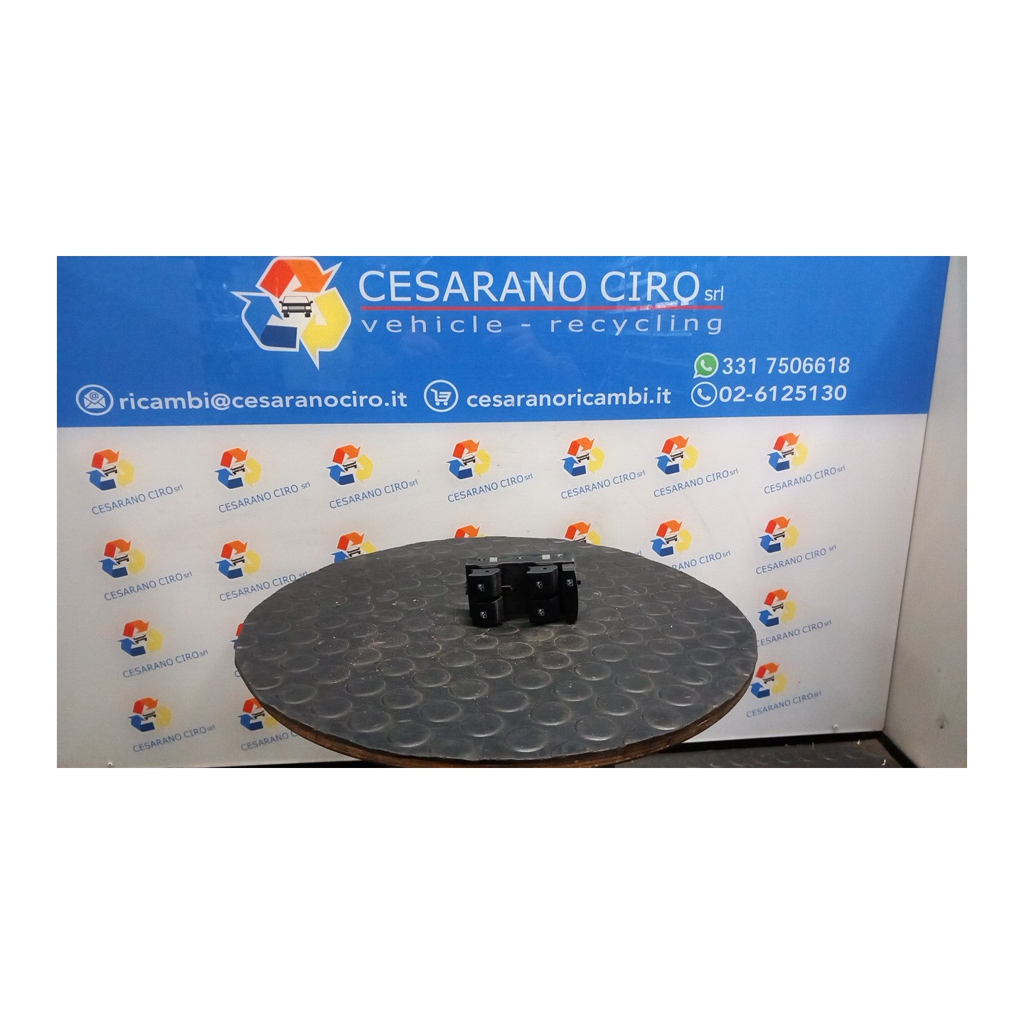 BLOCCO COMANDI ALZACRISTALLI C/CRISTALLI POST.ELETTRICI 075 OPEL MERIVA (S10) (04/10-) A17DTS 13305011