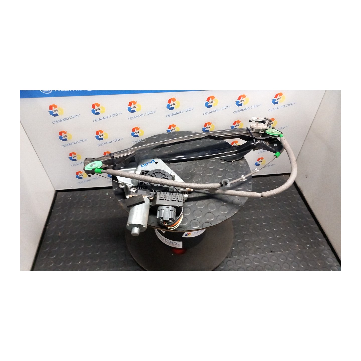 ALZACRISTALLO ELETTR. PORTA ANT. C/MOTORINO DX. 039 FORD FOCUS (CAK) (10/98-03/02) FYDB 1331612