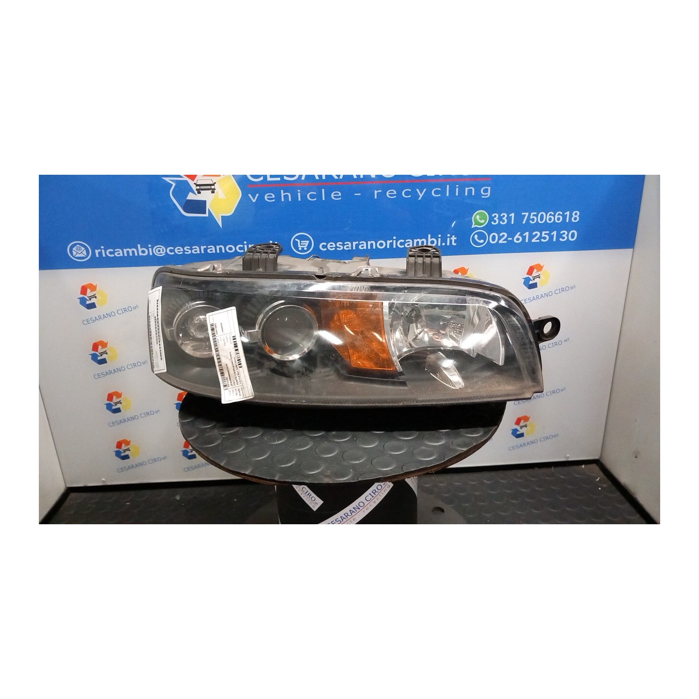 PROIETTORE DX. 052 FIAT PUNTO (1N/1P) (07/99-12/05) 188A4000 51712392