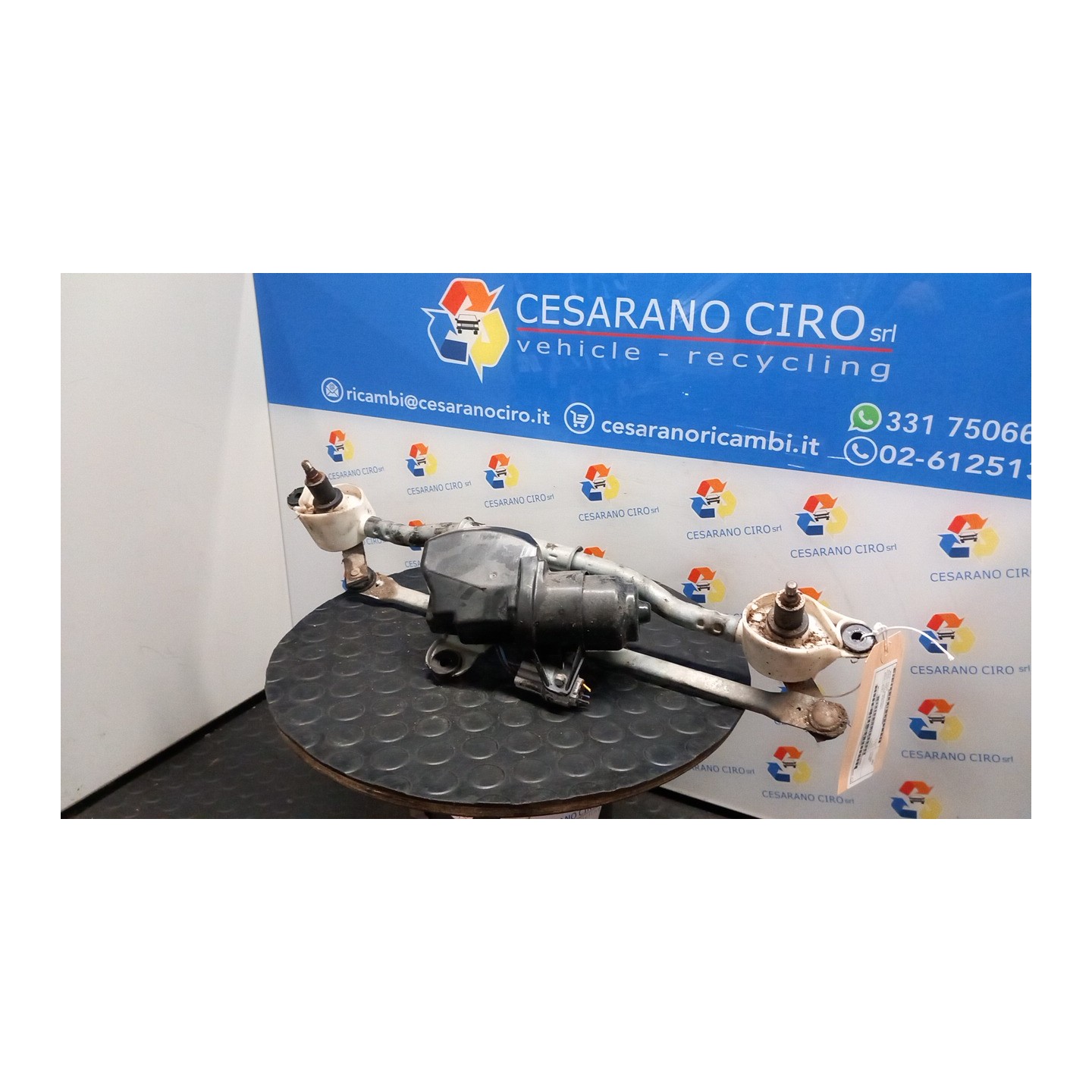 MECCANISMO TERGIPARABREZZA CON MOTORINO 096 SUZUKI SWIFT (04/05-02/11) M13A 3810062J00000