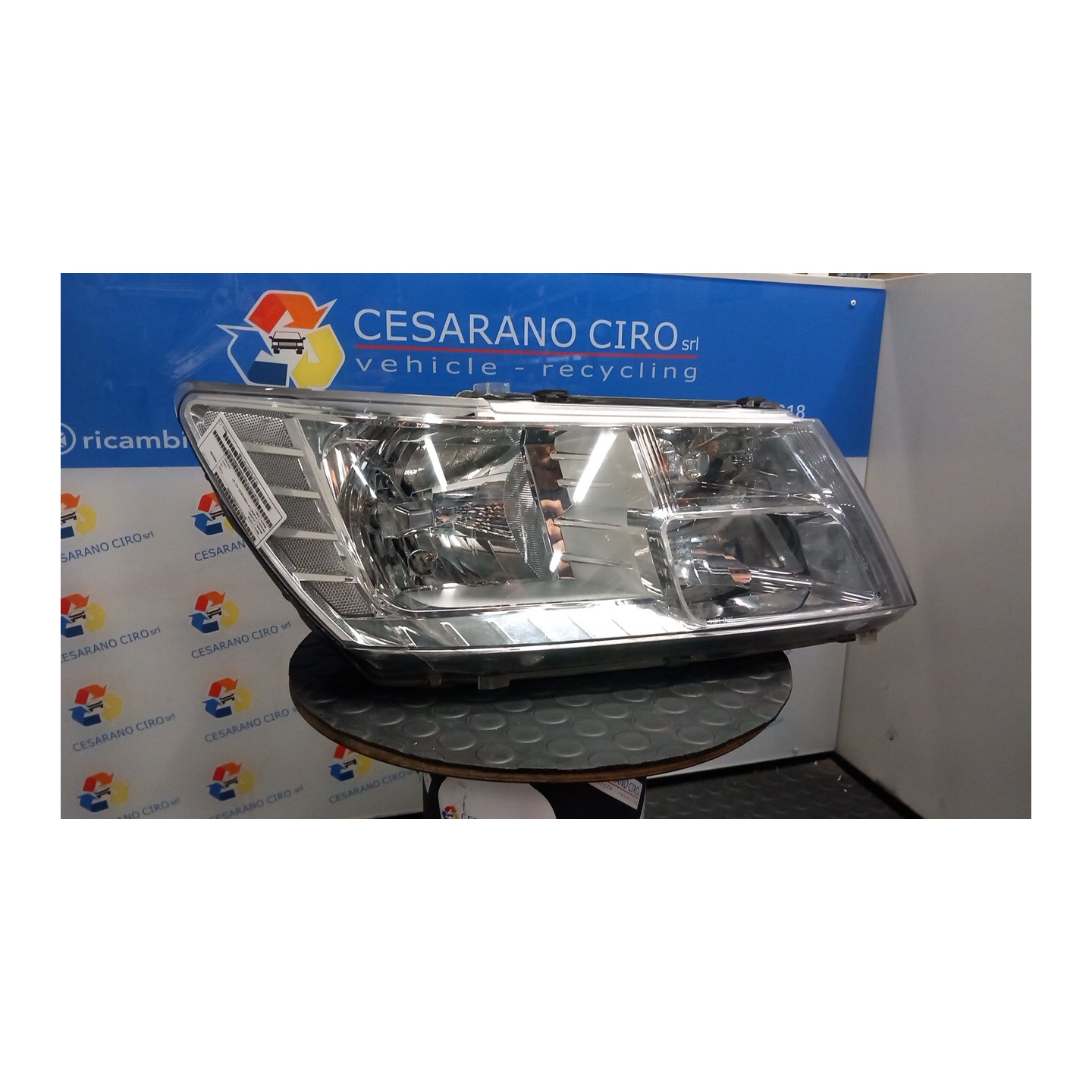 PROIETTORE DX 049 DODGE JOURNEY BWD NB2275000267003850078200DX