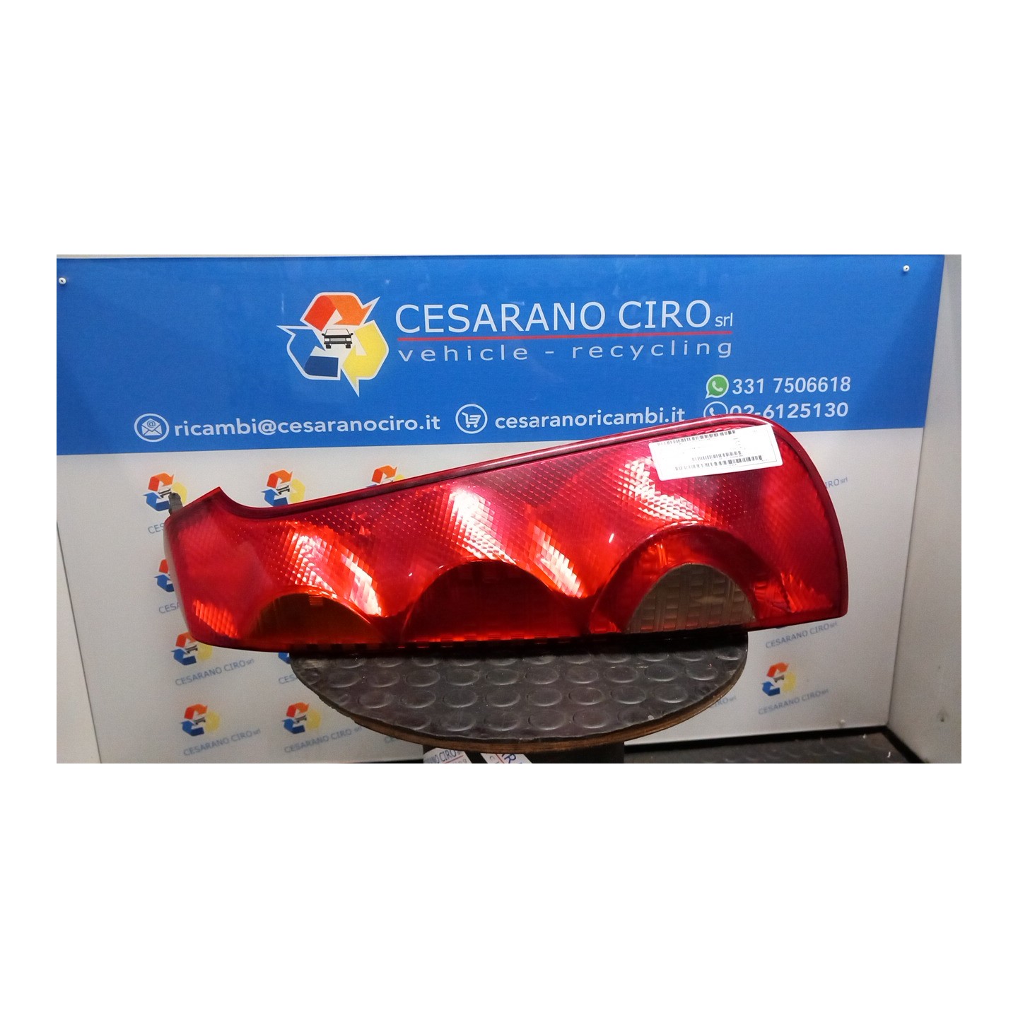 FANALE POST. PARTE INF. DX. 137 NISSAN NOTE (E11E) (02/06-09/13) HR16 265509U000