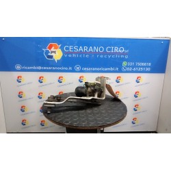 MECCANISMO TERGIPARABREZZA CON MOTORINO BOSCH 007 FIAT PANDA 1A SERIE (03/92-03/04) 1170A1046 7607376