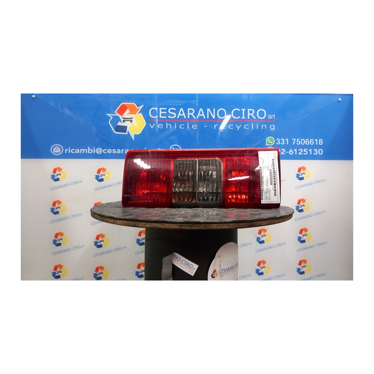 FANALE POST. S/FENDINEBBIA POST DX. 092 OPEL COMBO (X01) (11/01-01/12) Z16YNG 9199763