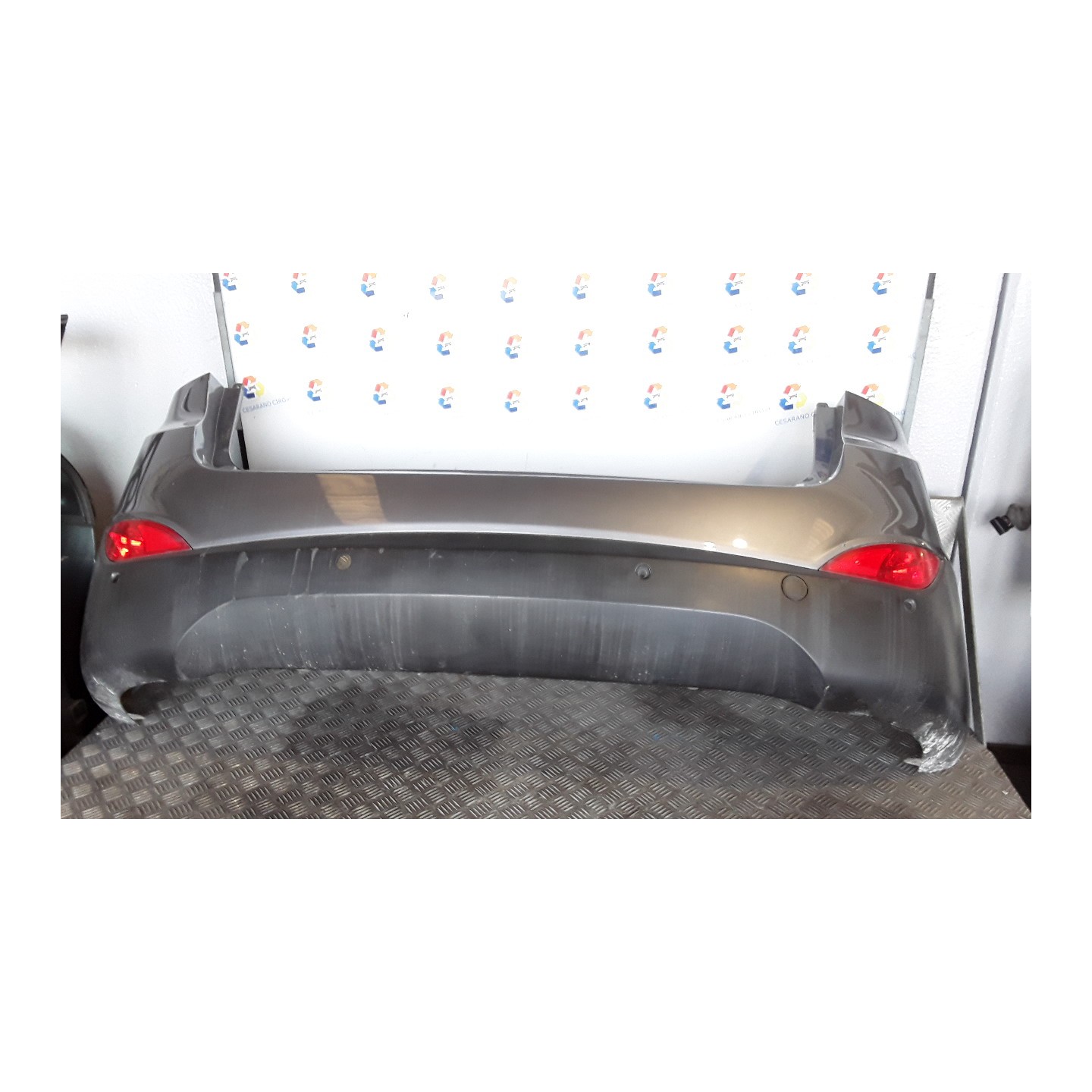 PARAURTI POST. CENTR. 005 RENAULT SCENIC 3A SERIE (03/13-12/16) K9K J8 850B26487R