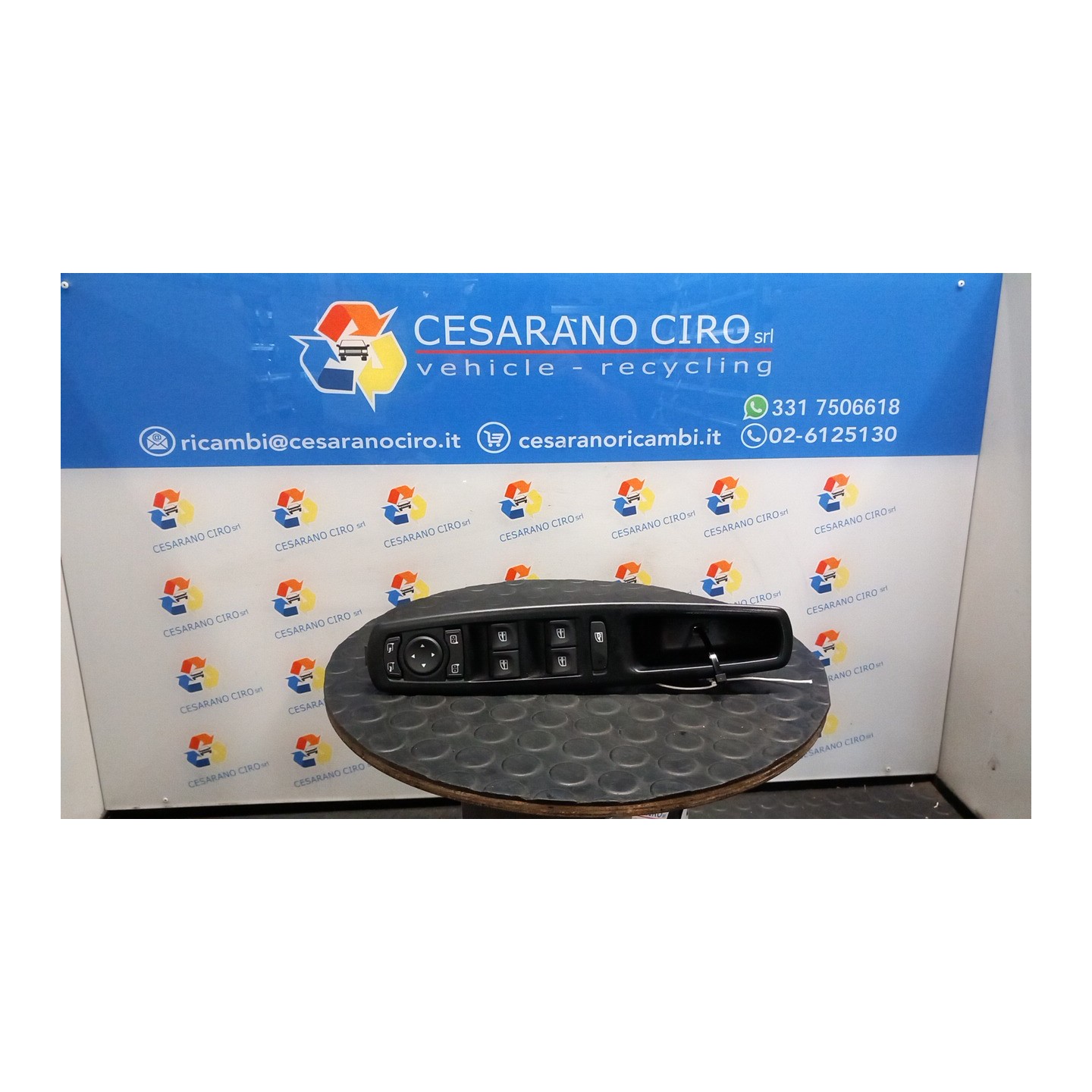 BLOCCO COMANDI ALZACRISTALLI E RETROVISORI EST. C/ALZACR.MAN.POST./ALLARME 083 RENAULT SCENIC 3A SERIE (03/13-12/16) K9K J8 809