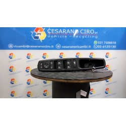 BLOCCO COMANDI ALZACRISTALLI E RETROVISORI EST. C/ALZACR.MAN.POST./ALLARME 083 RENAULT SCENIC 3A SERIE (03/13-12/16) K9K J8 809