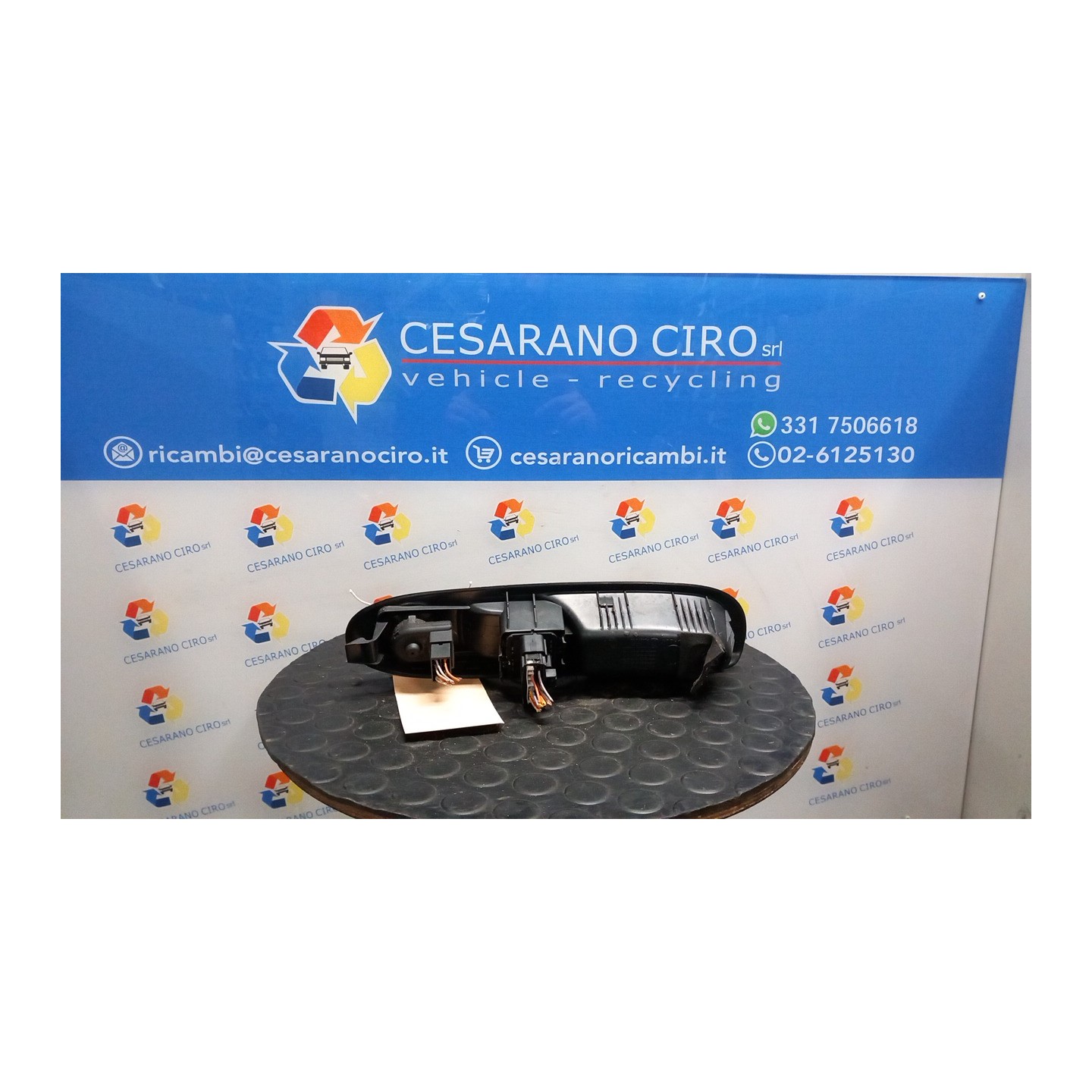 BLOCCO COMANDI ALZACRISTALLI SX. 174 RENAULT CLIO 2A SERIE (05/01-11/10) D4FB7 8200084008