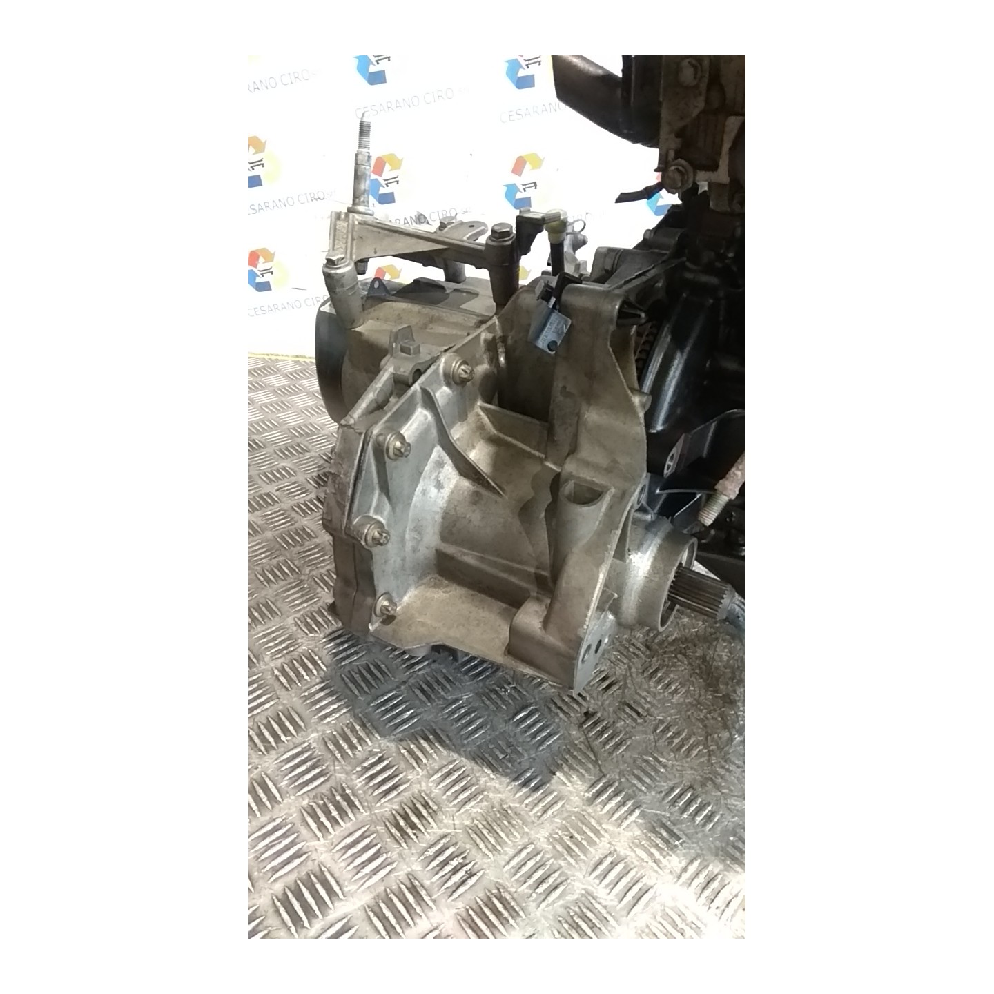 CAMBIO COMPL. 098 RENAULT CLIO 2A SERIE (05/01-11/10) D7FG7 7701723254
