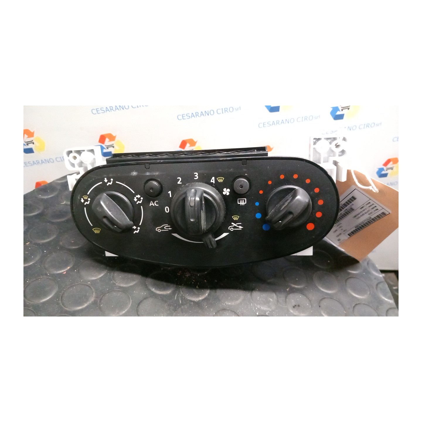 BLOCCO COMANDO CLIMATIZZAZIONE 048 DACIA DUSTER (03/10-12/13) K4MA6 6001551800