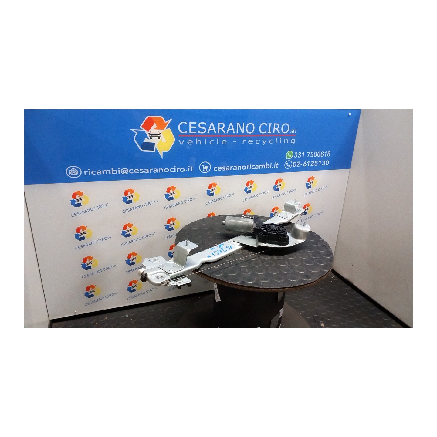 ALZACRISTALLO ELETTR. PORTA ANT. C/MOTORINO DX. 060 DACIA DUSTER (03/10-12/13) K4MA6 8200733828