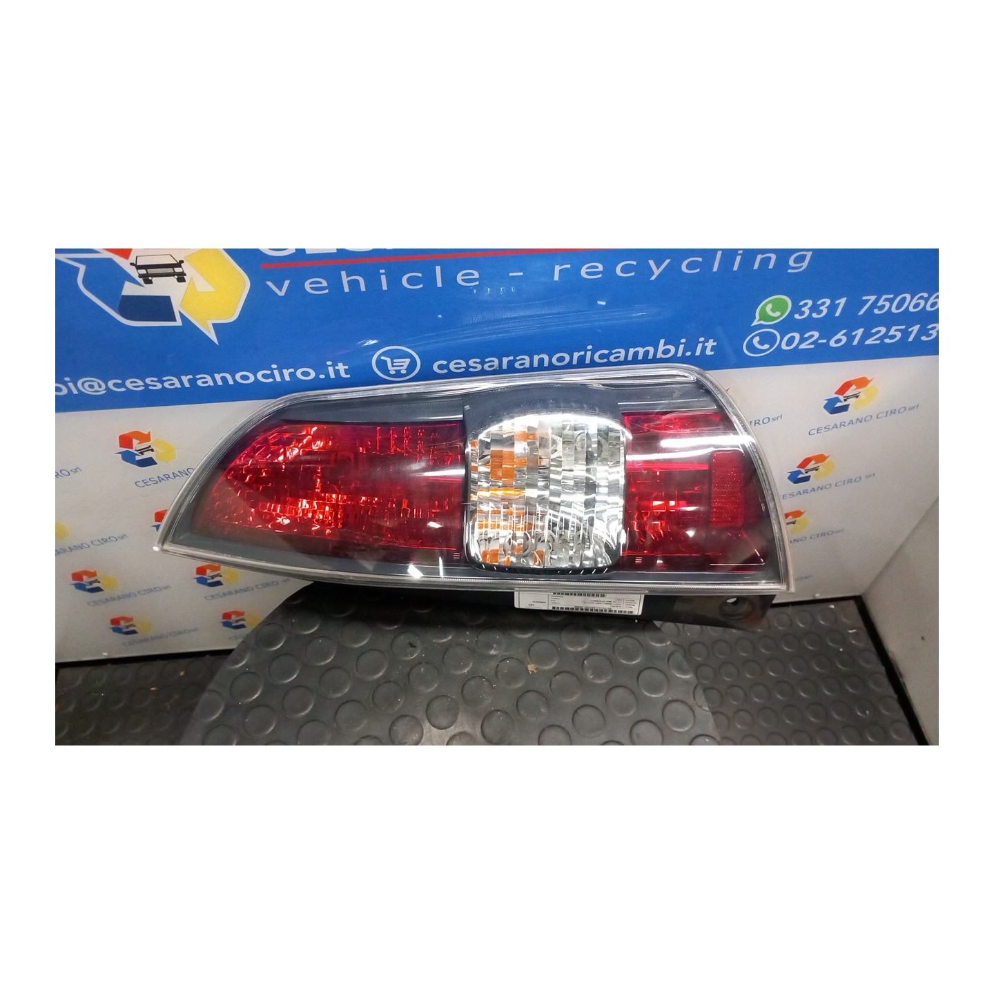 FANALE POST. DX. 086 SUBARU JUSTY (M300) (10/07-01/11) 1KR 81550B1010