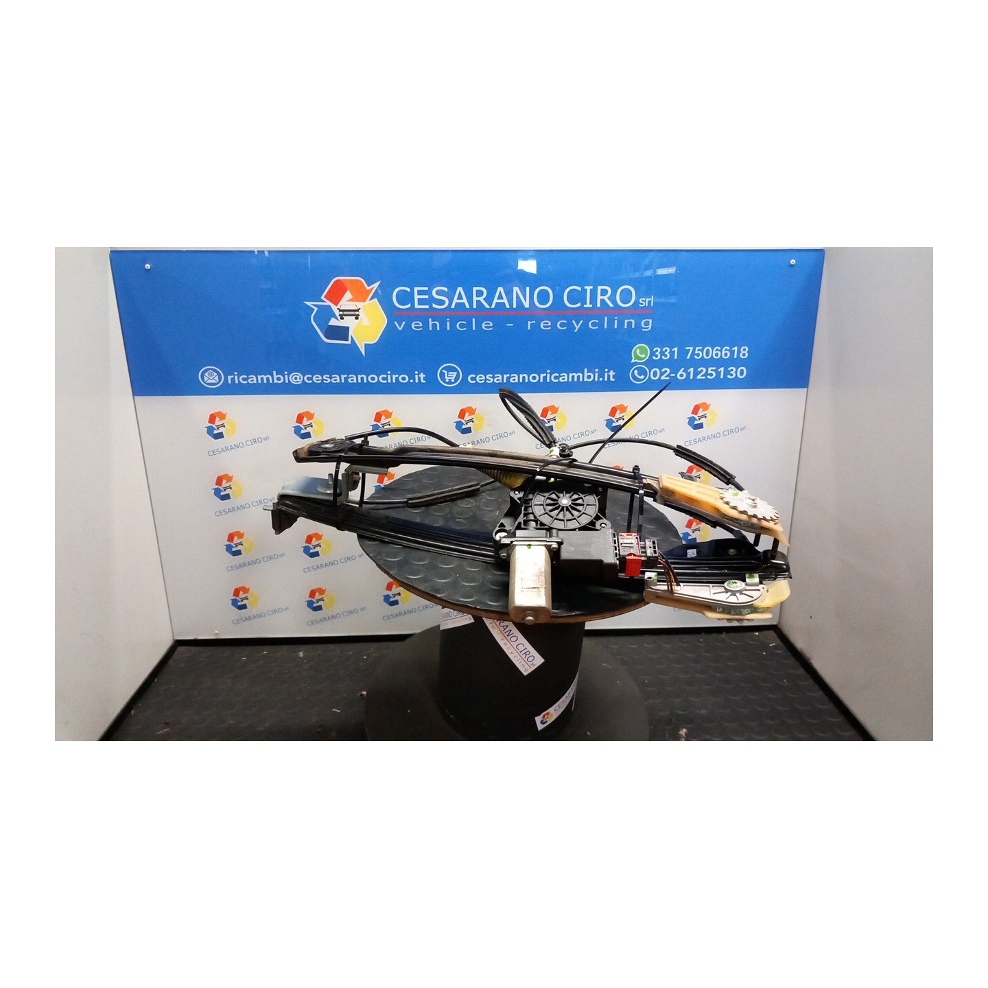 ALZACRISTALLO ELETTR. PORTA ANT. C/MOTORINO DX. 052 ALFA ROMEO MITO (X6) (06/08-06/11) 198A4000 51983414
