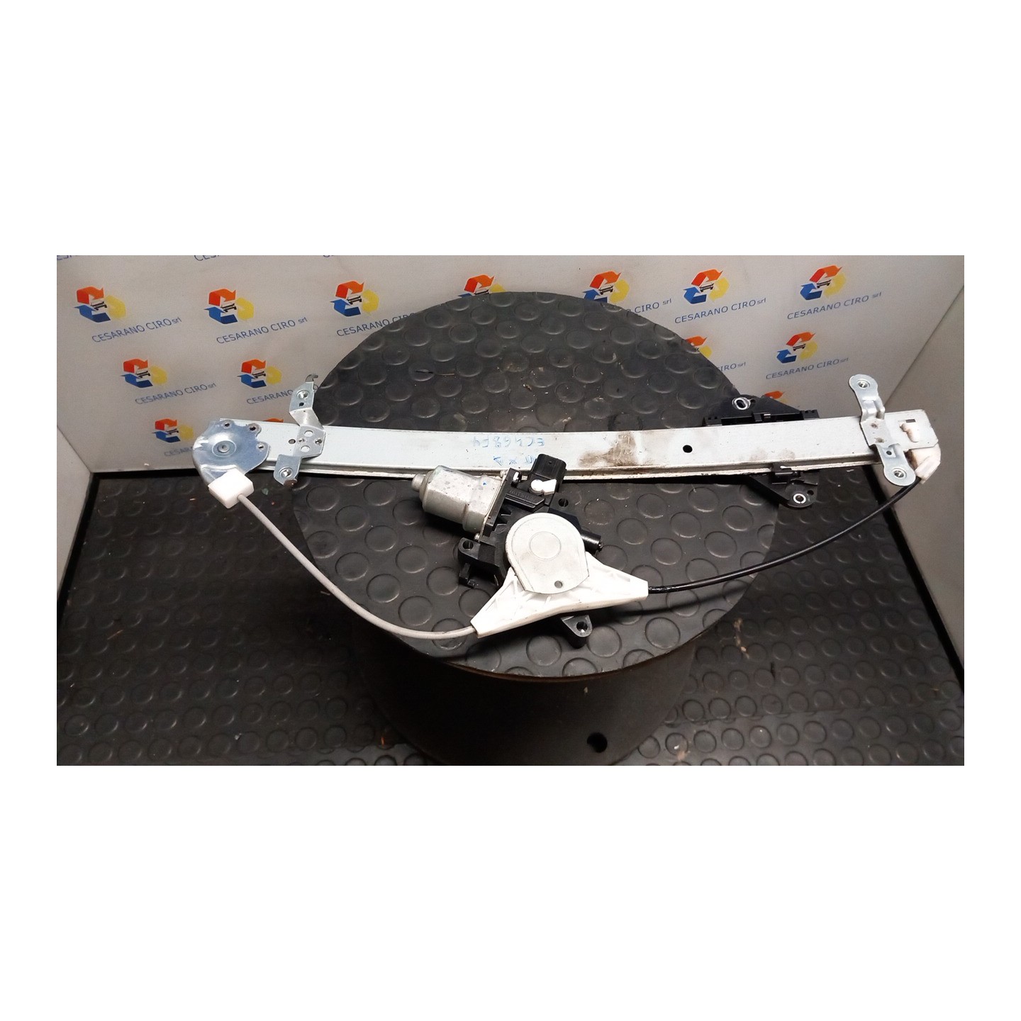 ALZACRISTALLO ELETTR. PORTA ANT. DX. 066 SUBARU FORESTER 3A SERIE (04/08-06/13 EJ20 61041SC000