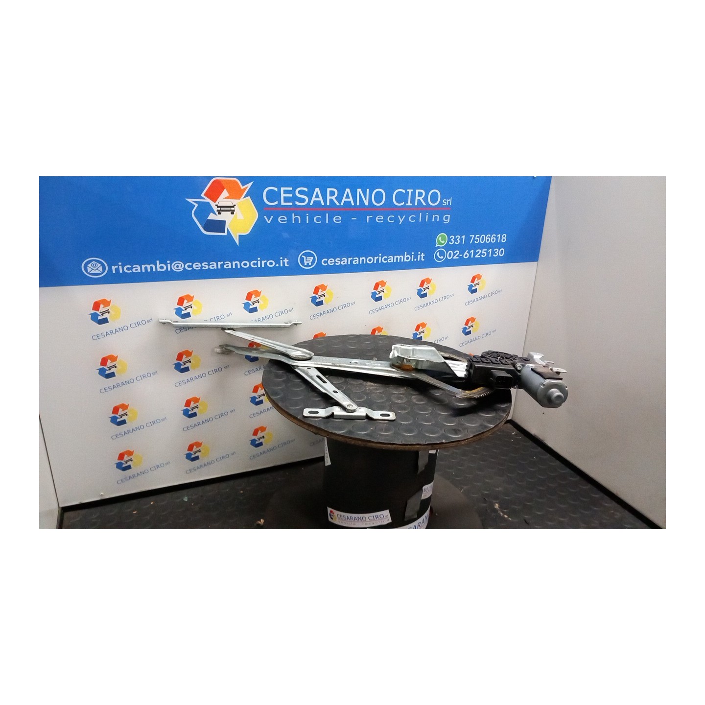 ALZACRISTALLO ELETTR. PORTA ANT. SX. 057 OPEL ZAFIRA (A05) (06/05-) Z18XER 93184842