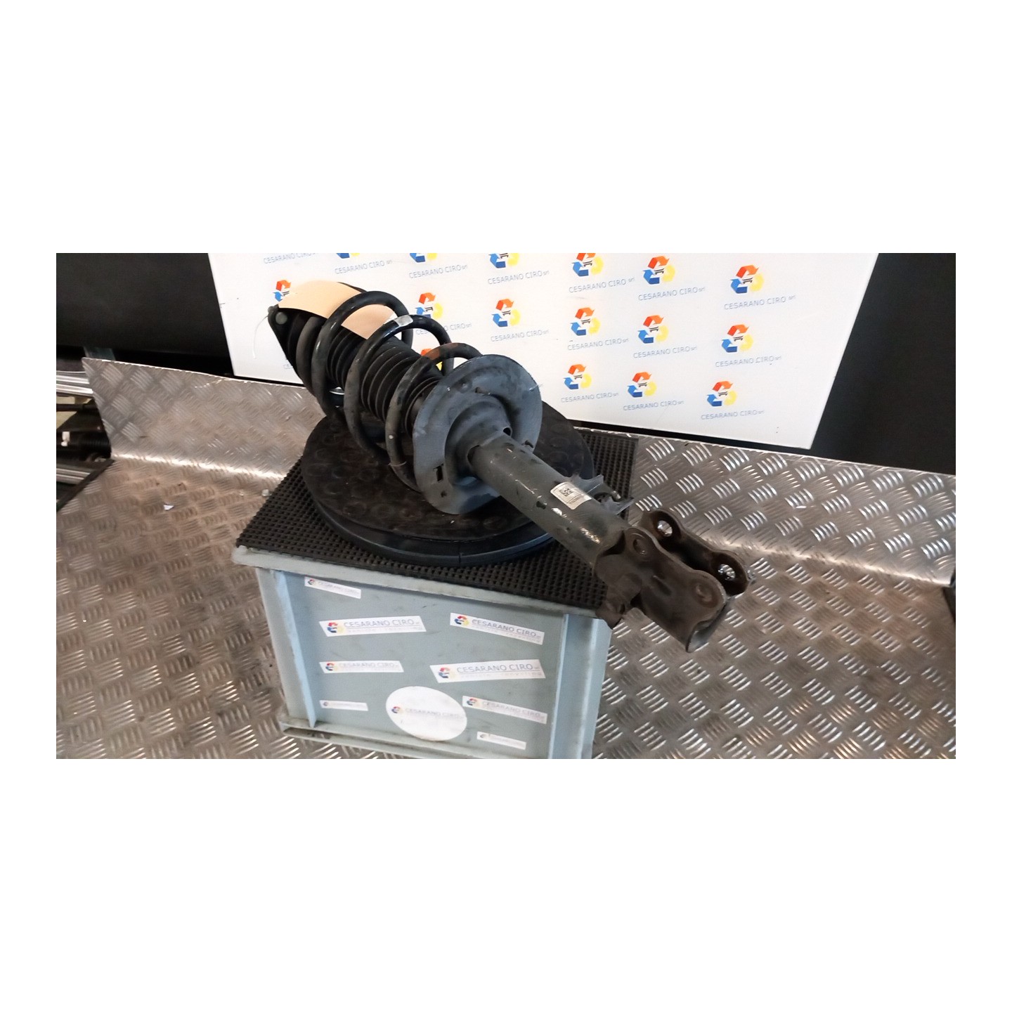 AMMORTIZZATORE ANT. DX. 017 HYUNDAI IX35 (02/10-) G4FD 546612Y610