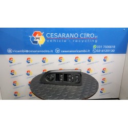 BLOCCO COMANDI ALZACRISTALLI E RETROVISORI EST. 176 FIAT 500X (5F) (11/14-08/19) 55260384 735603942