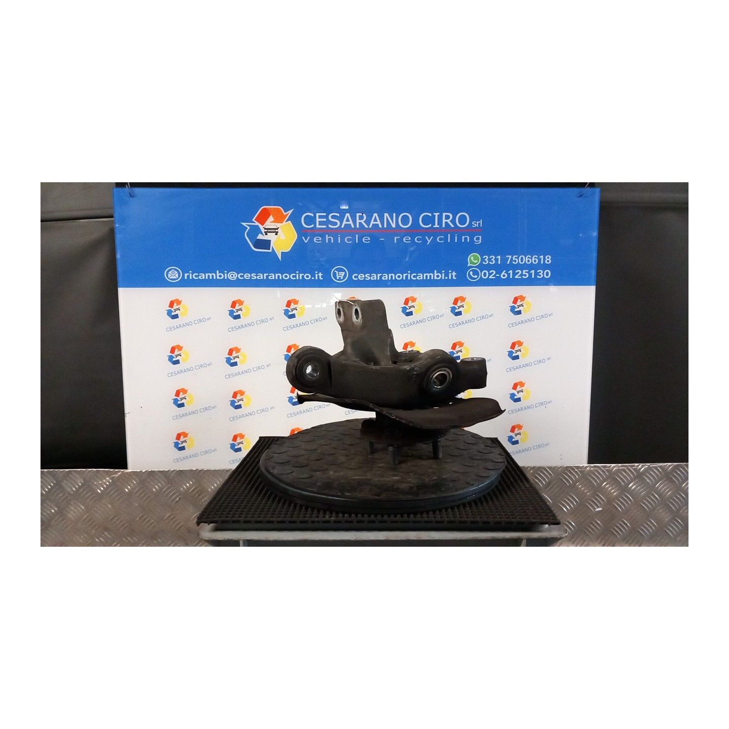 MONTANTE SOSP. ANT. SX. 074 TOYOTA PRIUS 3A SERIE (06/09-06/16) 2ZRFXE 4320247030