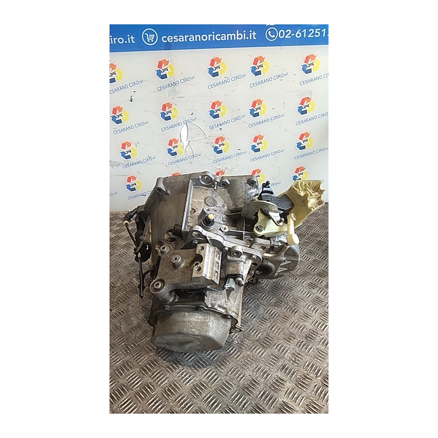 CAMBIO COMPL. 19X70 014 PEUGEOT 208 (01/12-11/15) 9H06 2222WE