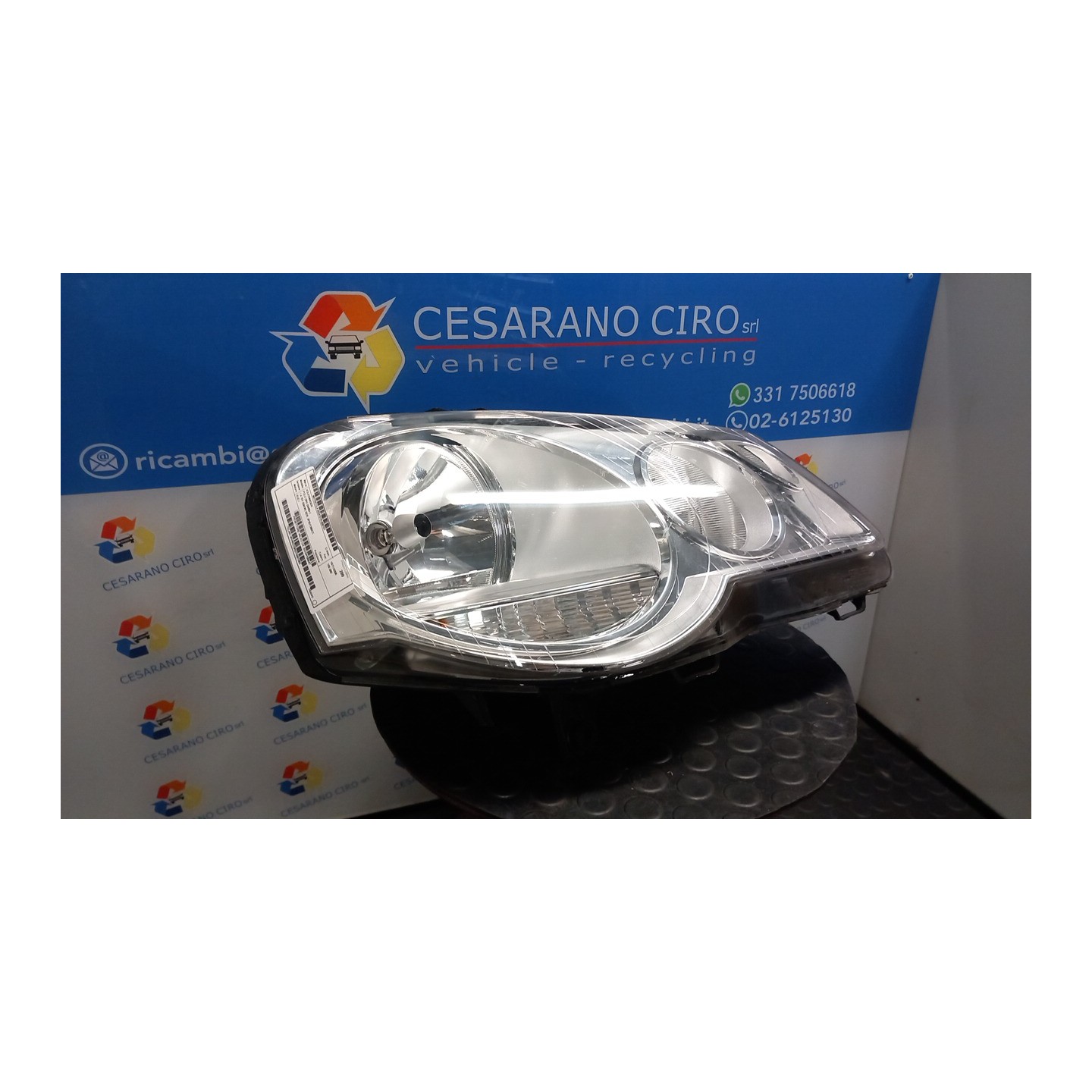 PROIETTORE VALEO DX. 101 VOLKSWAGEN POLO (9N) (04/05-) BUD 6Q1941008AT