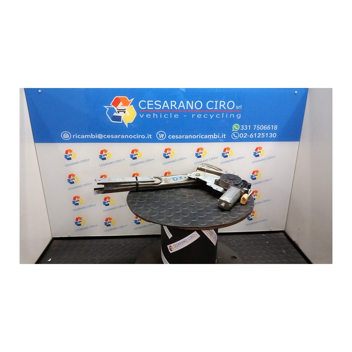 ALZACRISTALLO PORTA ANT. DX. 008 TOYOTA YARIS (03/99-11/05)     (JPP) 1SZFE 6981052020