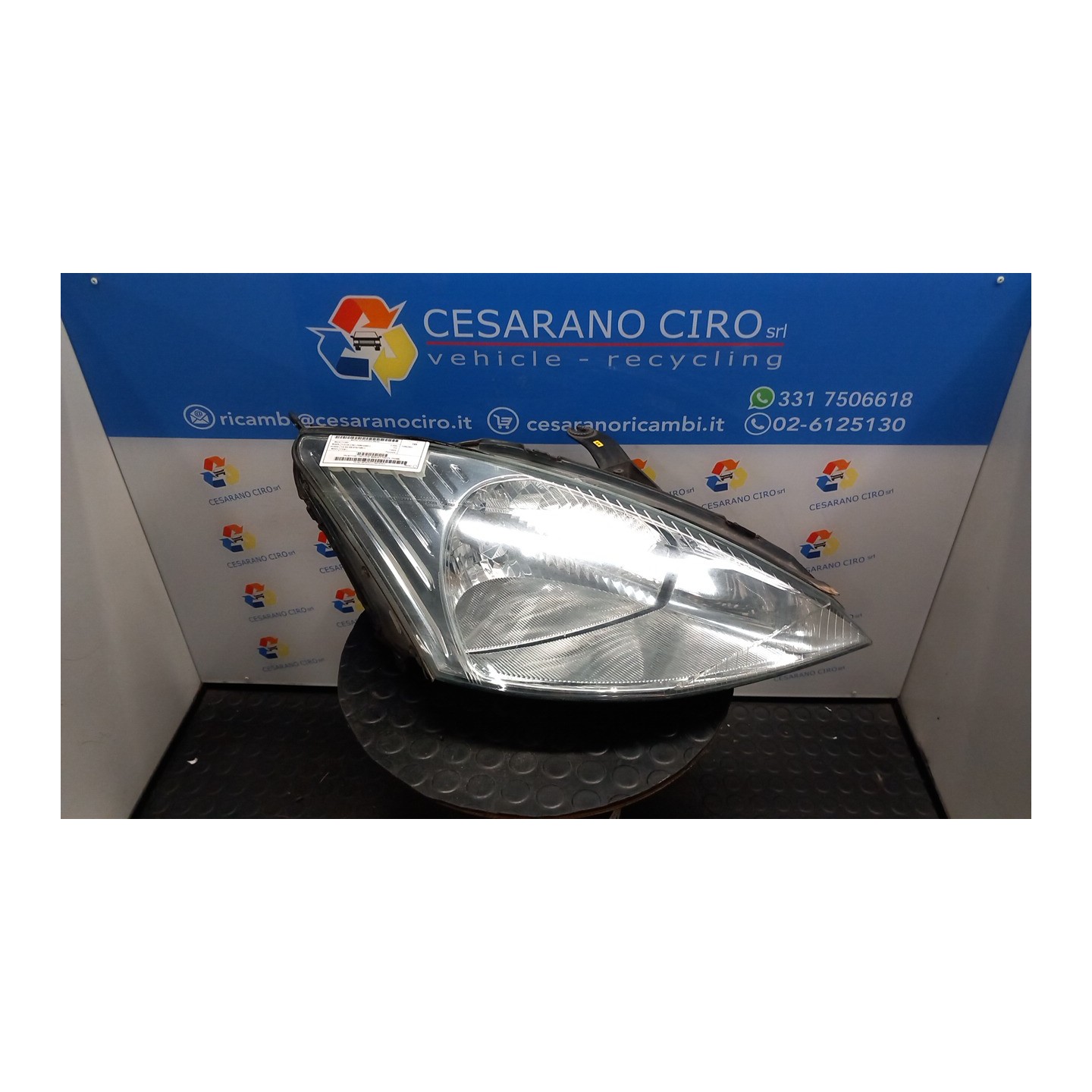 PROIETTORE C/REGOLAZ. MANUALE FARI DX. 147 FORD FOCUS (CAK) (10/98-03/02) FYDB 1152096