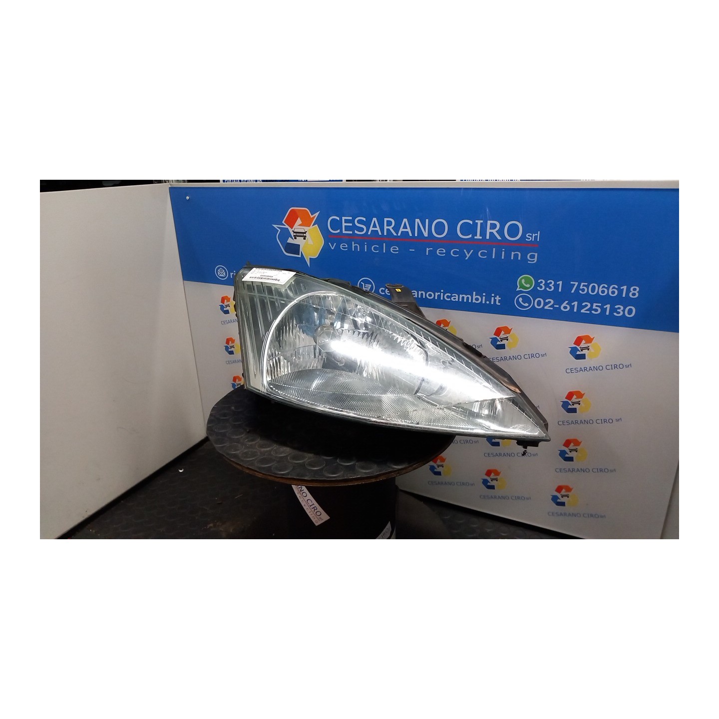 PROIETTORE C/REGOLAZ. MANUALE FARI DX. 147 FORD FOCUS (CAK) (10/98-03/02) FYDB 1152096