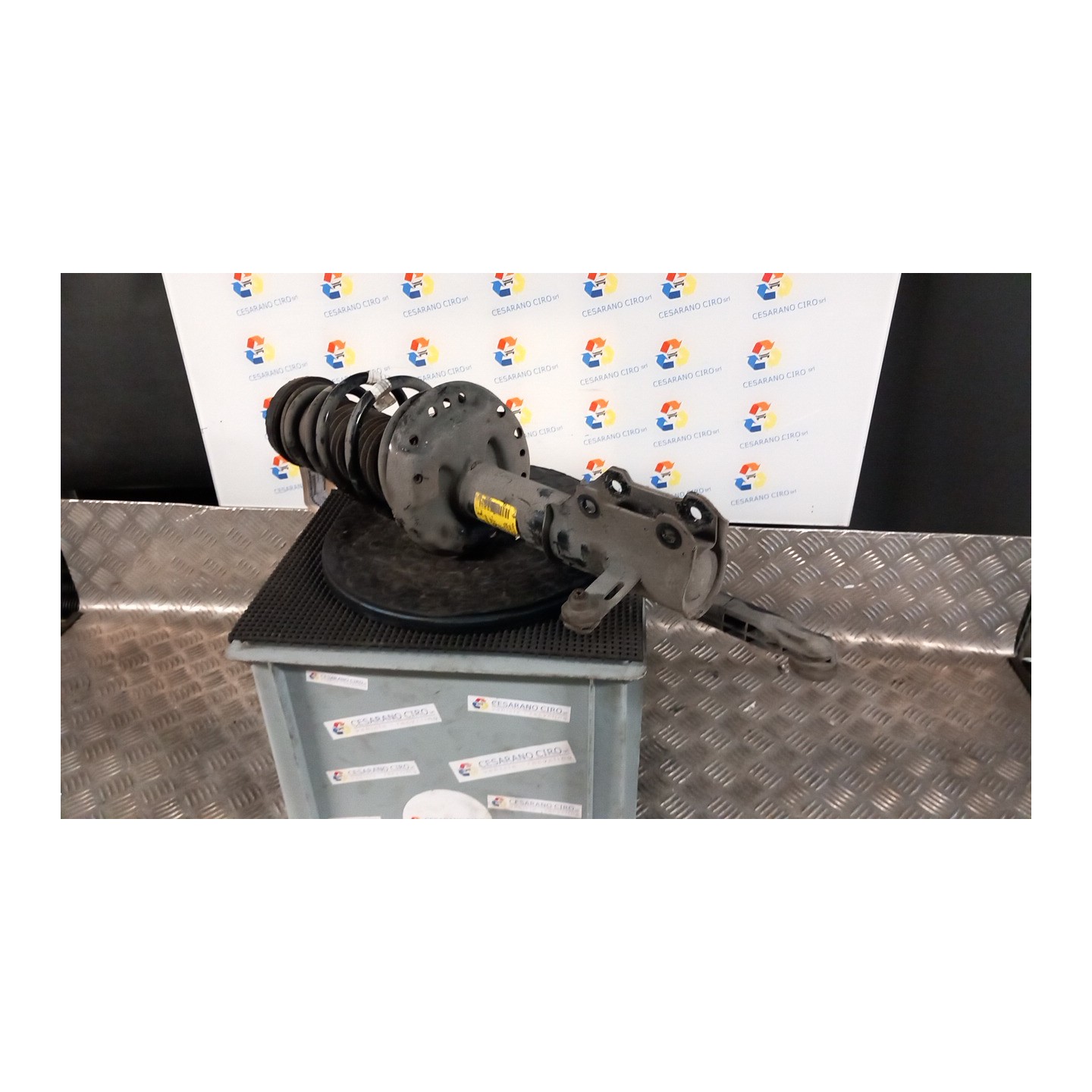 AMMORTIZZATORE ANT. SX. 050 OPEL ZAFIRA (P12) (10/11-) A16XNT 13368505