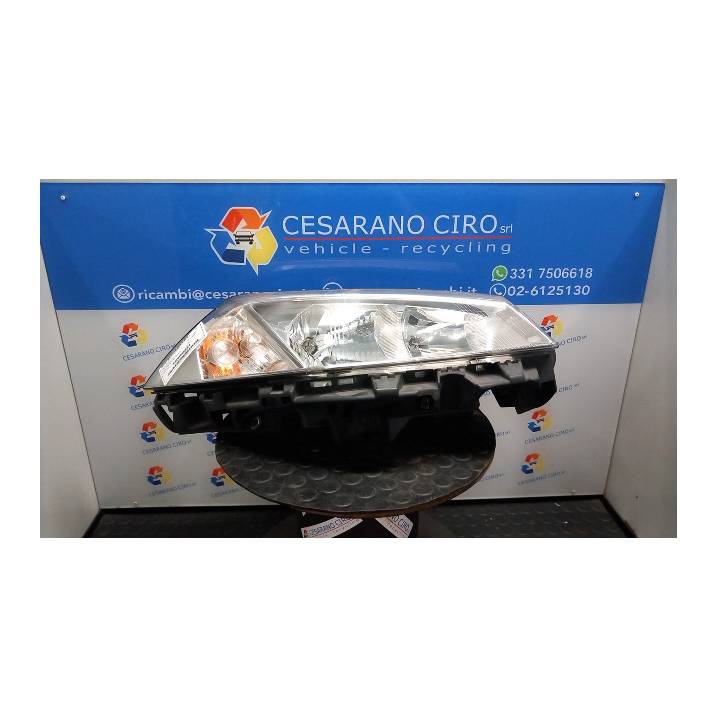 PROIETTORE DX. 026 RENAULT MEGANE 2A SERIE (09/02-02/06) K9KP7 260108053R
