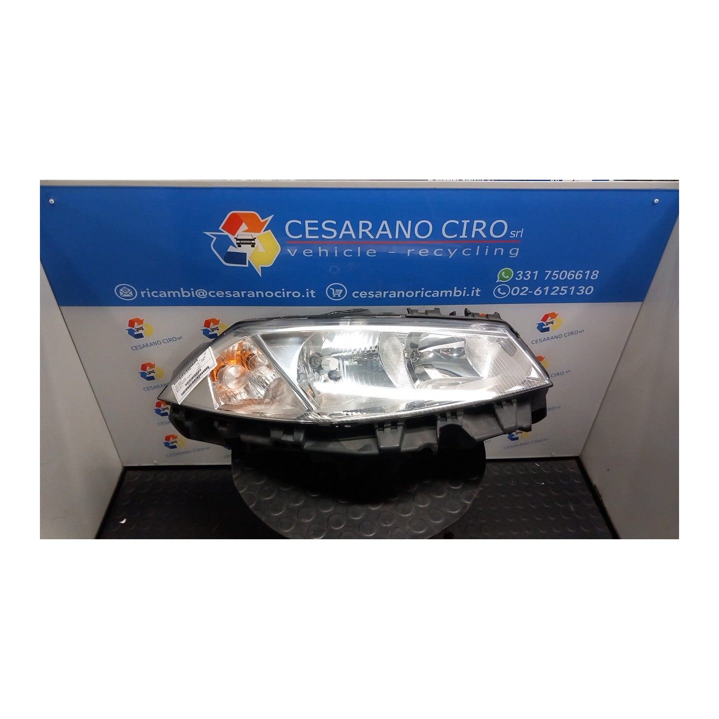 PROIETTORE DX. 026 RENAULT MEGANE 2A SERIE (09/02-02/06) K9KP7 260108053R