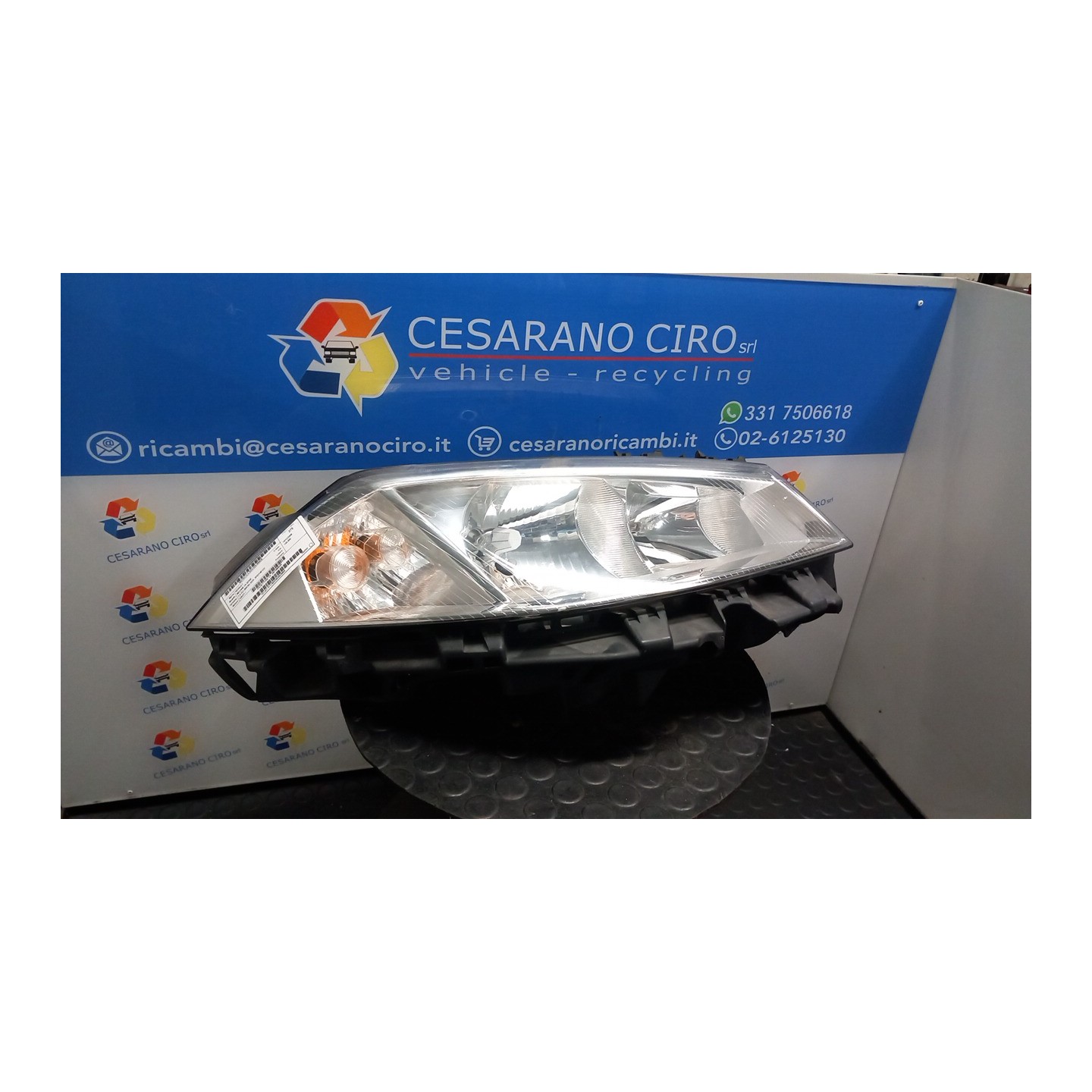 PROIETTORE DX. 026 RENAULT MEGANE 2A SERIE (09/02-02/06) K9KP7 260108053R