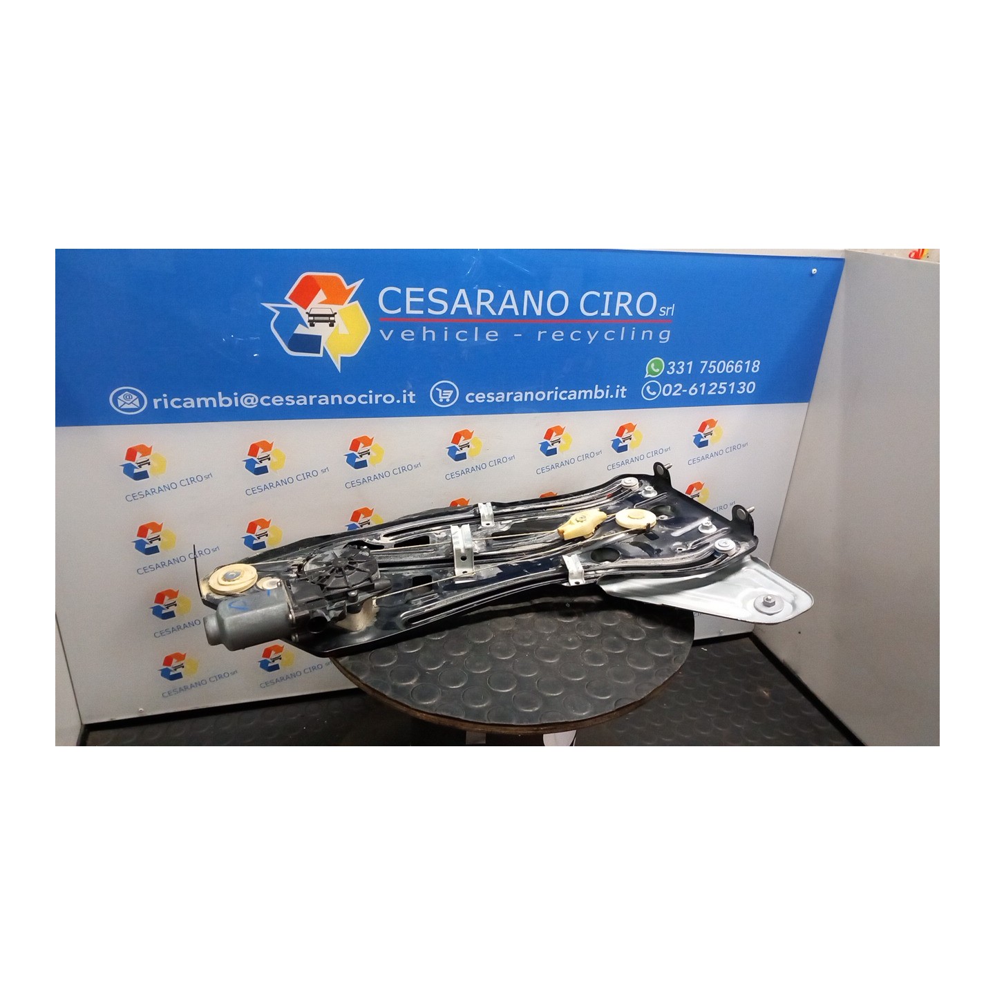 ALZACRISTALLO PARAFANGO POST. SX. 058 PEUGEOT 207 (04/06-06/09) 9HZ 9223A8