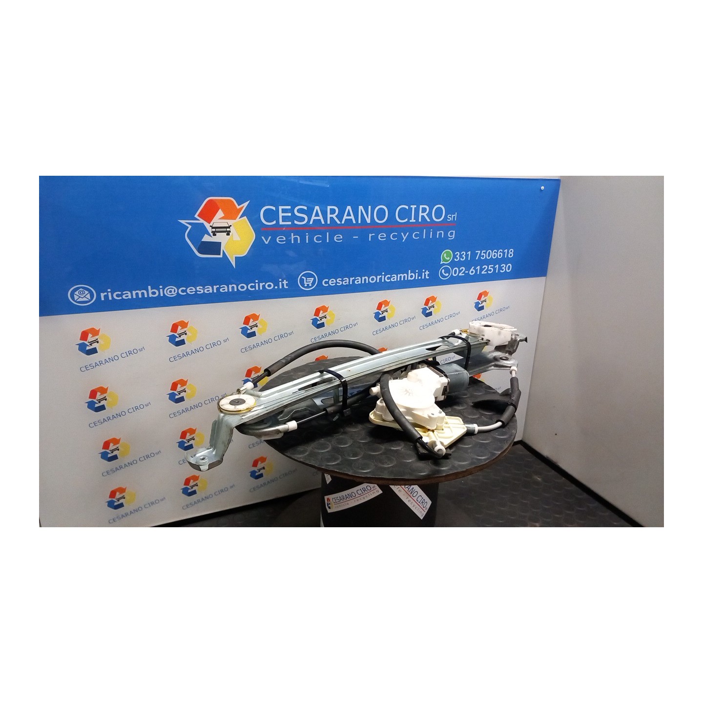ALZACRISTALLO ELETTR. PORTA ANT. SX. 104 JEEP PATRIOT (MK) (09/07-) ENE K68004423AA