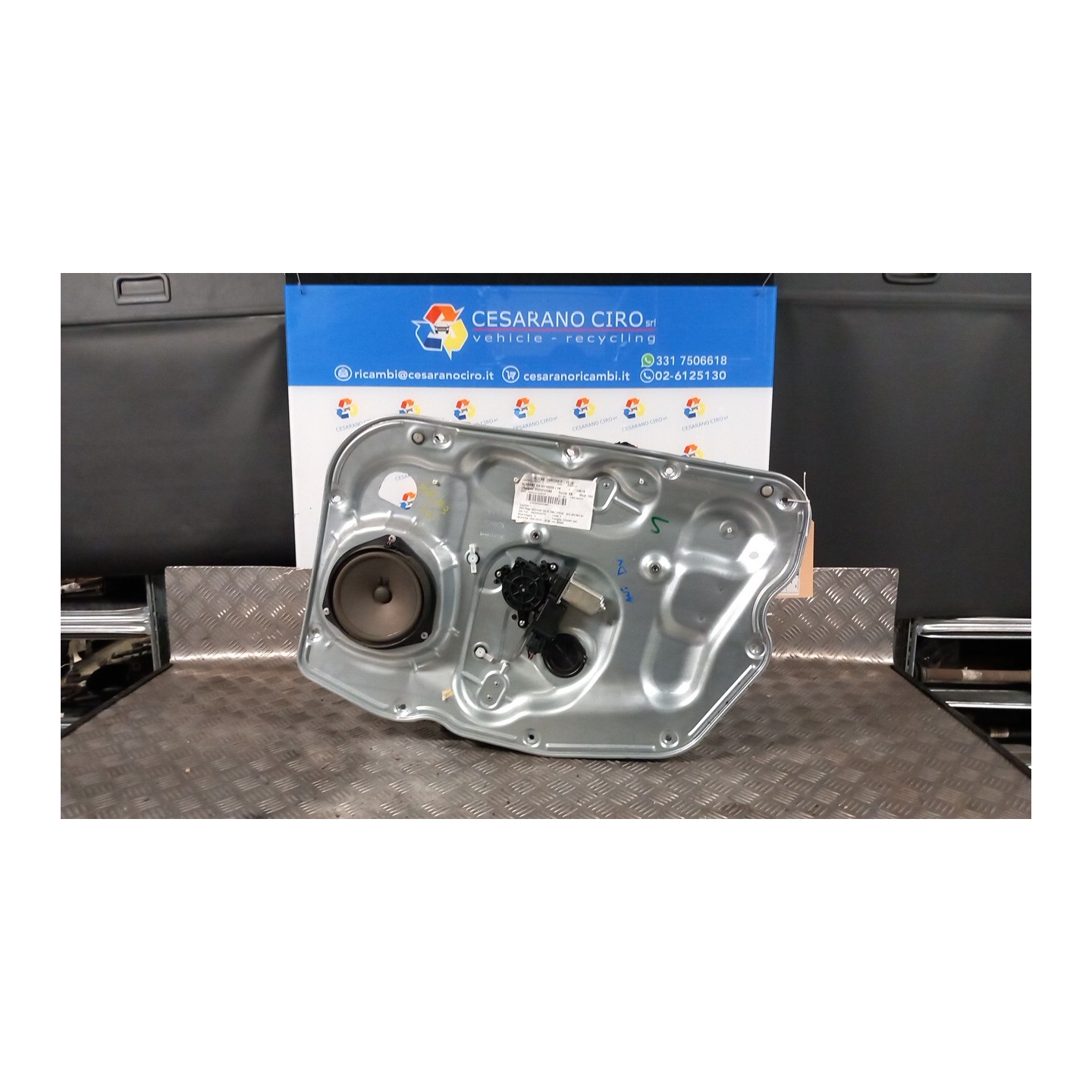 ALZACRISTALLO ELETTR. PORTA ANT. DX. 011 ALFA ROMEO GIULIETTA (X7) (03/10-10/13) 198A4000 71754403