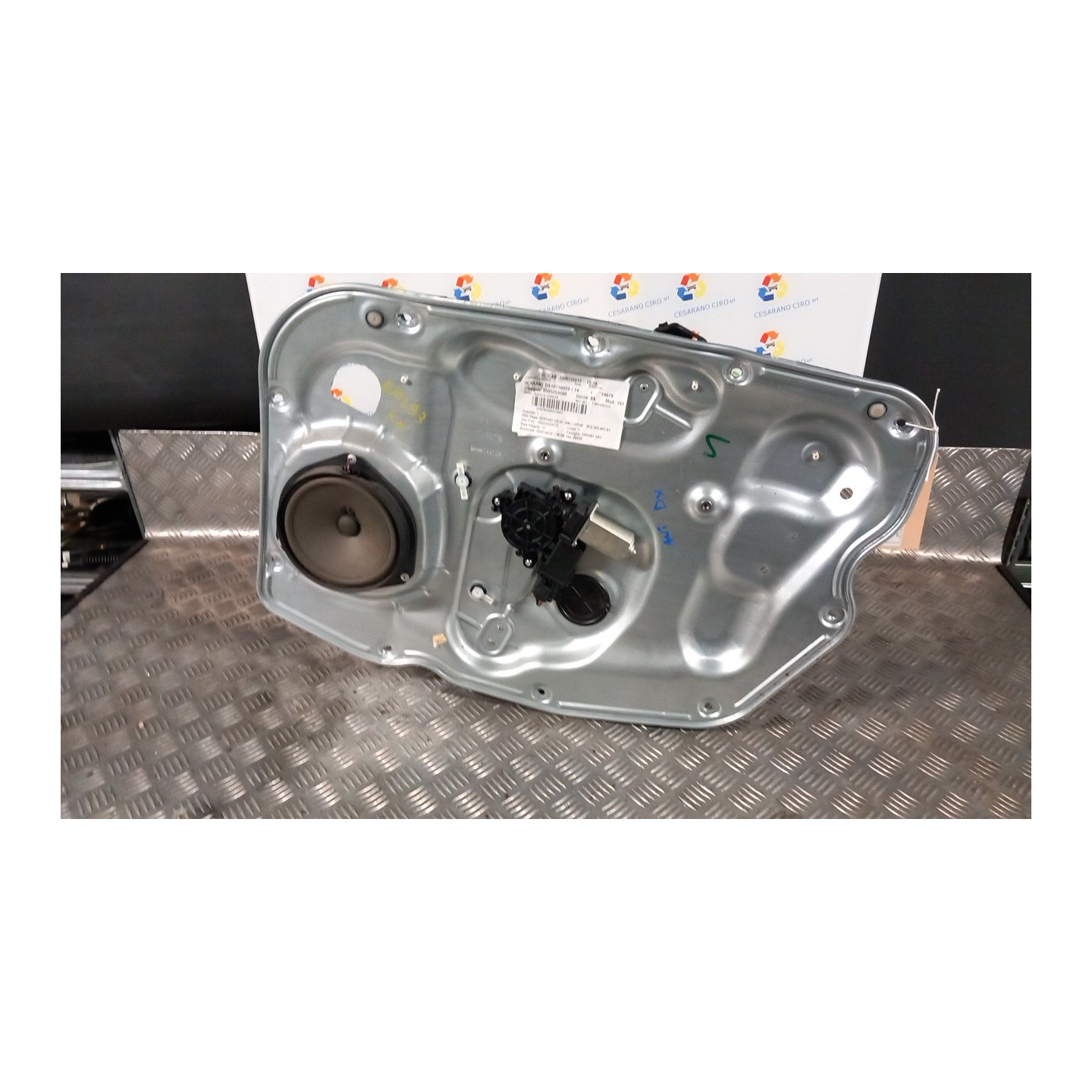 ALZACRISTALLO ELETTR. PORTA ANT. DX. 011 ALFA ROMEO GIULIETTA (X7) (03/10-10/13) 198A4000 71754403