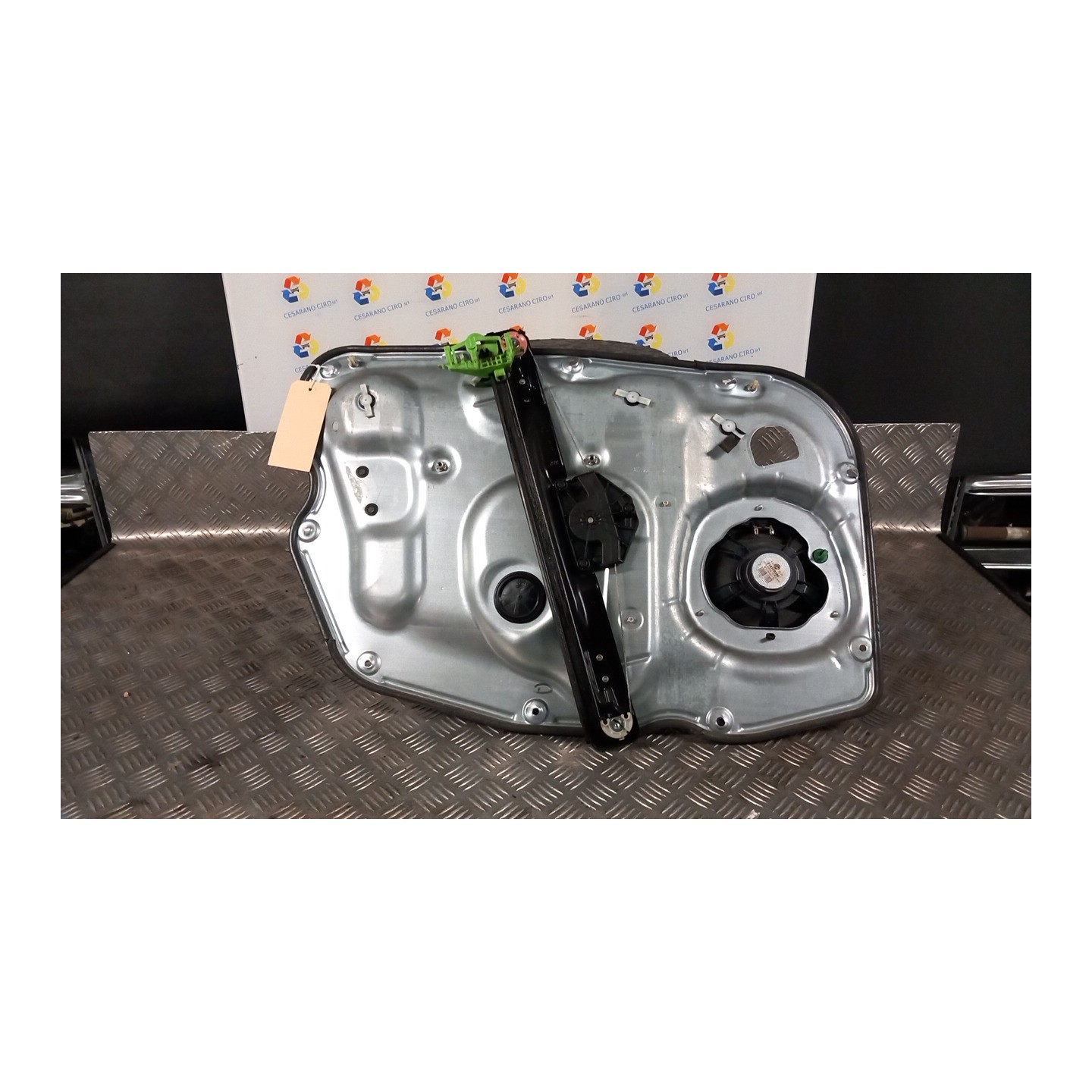 ALZACRISTALLO ELETTR. PORTA ANT. DX. 011 ALFA ROMEO GIULIETTA (X7) (03/10-10/13) 198A4000 71754403