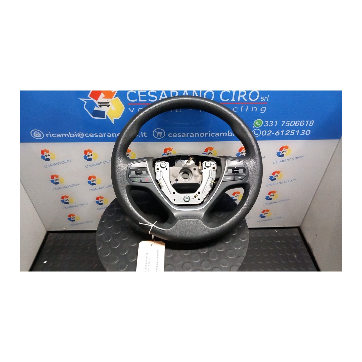 VOLANTE C/COMANDI RADIO 074 HYUNDAI I20 (11/14-) D3FA 56100C8010TRY