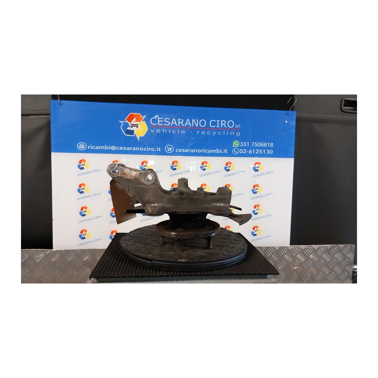 MONTANTE SOSP. ANT. DX. 035 CHRYSLER GRAND VOYAGER (03/08-) VM64C K04743568AE
