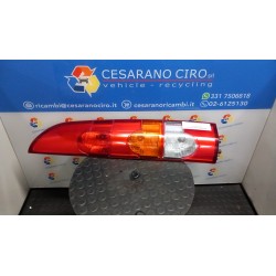 FANALE POST. P/PORTA POST. A BATTENTI DX. 123 RENAULT KANGOO (04/03-03/09) D4FF7 8200150625