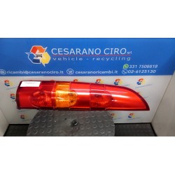 FANALE POST. P/PORTA POST. A BATTENTI SX. 124 RENAULT KANGOO (04/03-03/09) D4FF7 8200150623