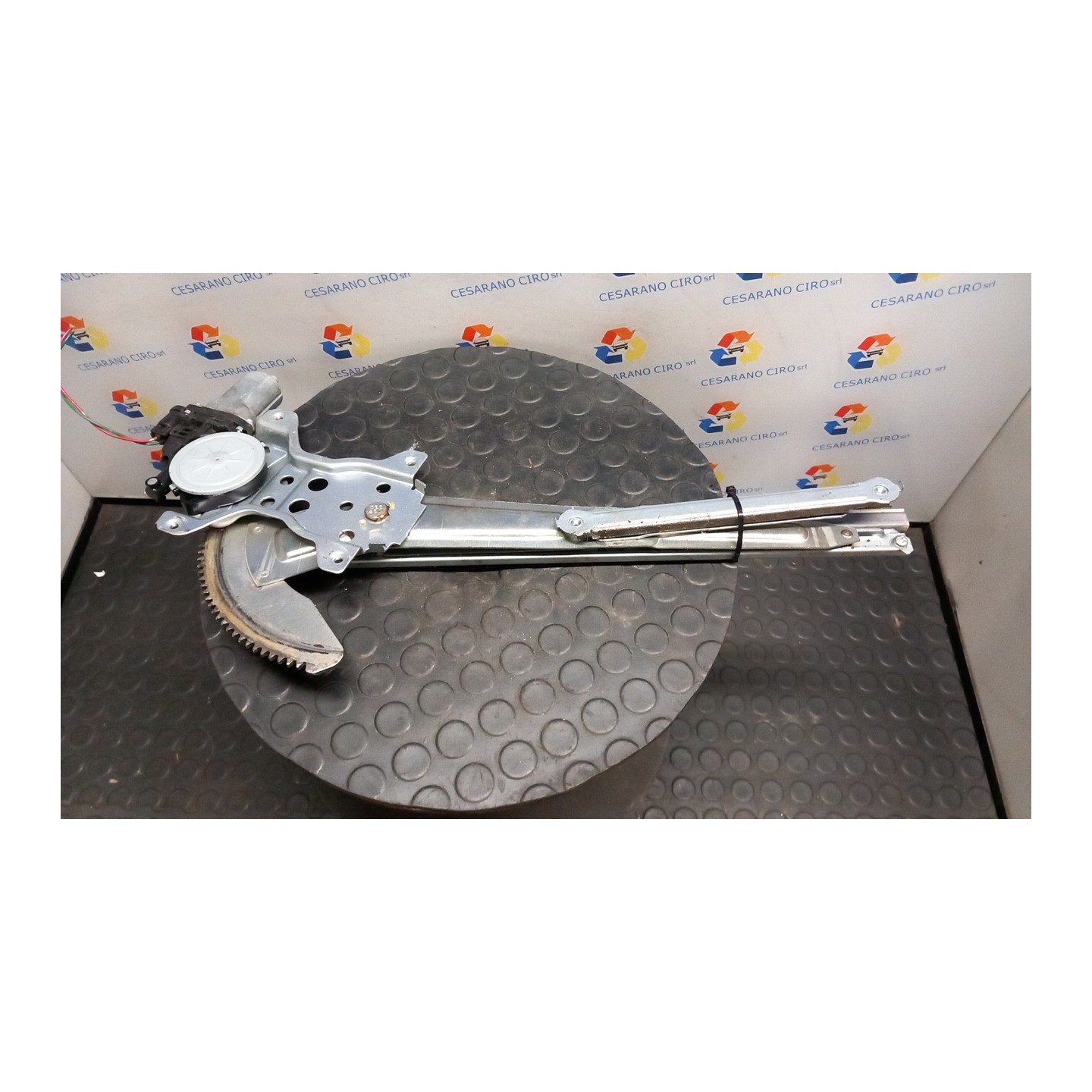 ALZACRISTALLO ELETTR. PORTA ANT. DX. 045 FIAT SEDICI (3B) (02/06-11/11) M16A 71750980