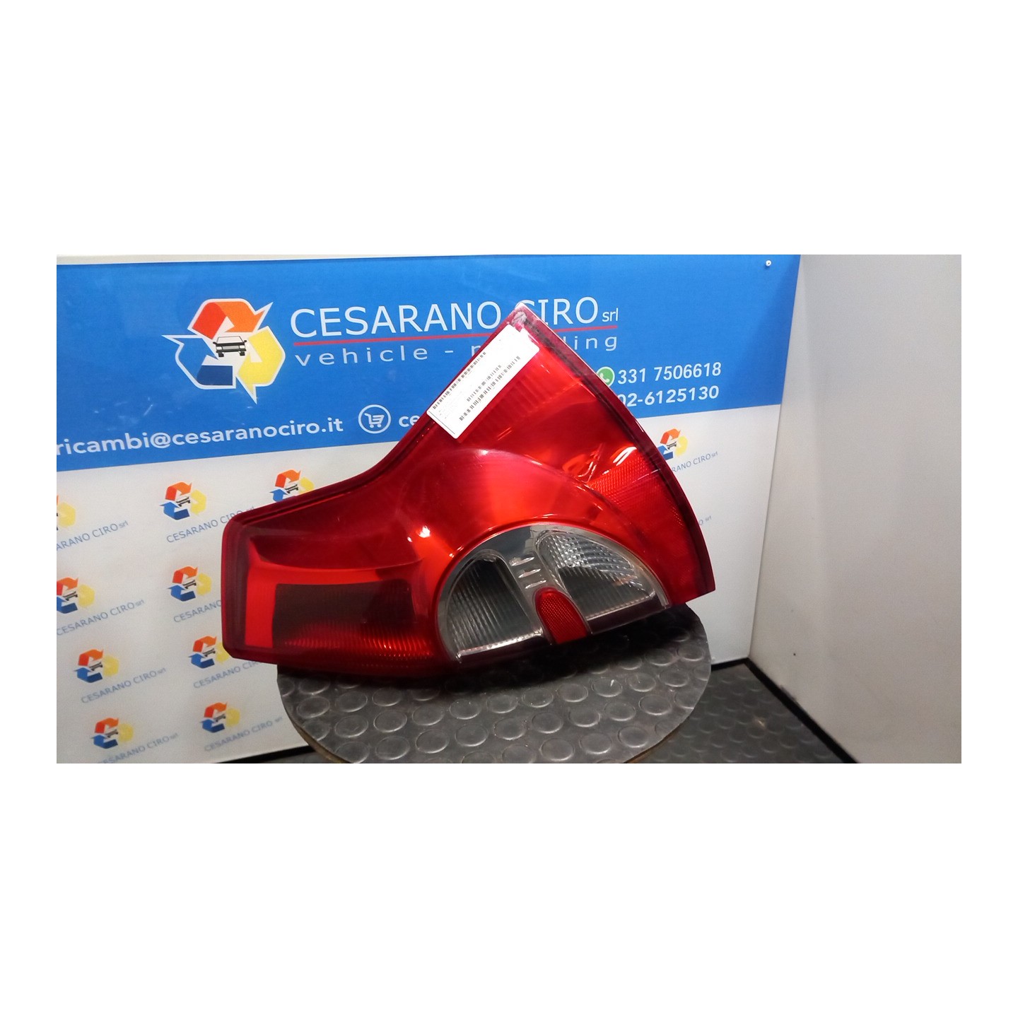 FANALE POST. DX. 057 DACIA SANDERO (07/08-) K7JA7 8200734824