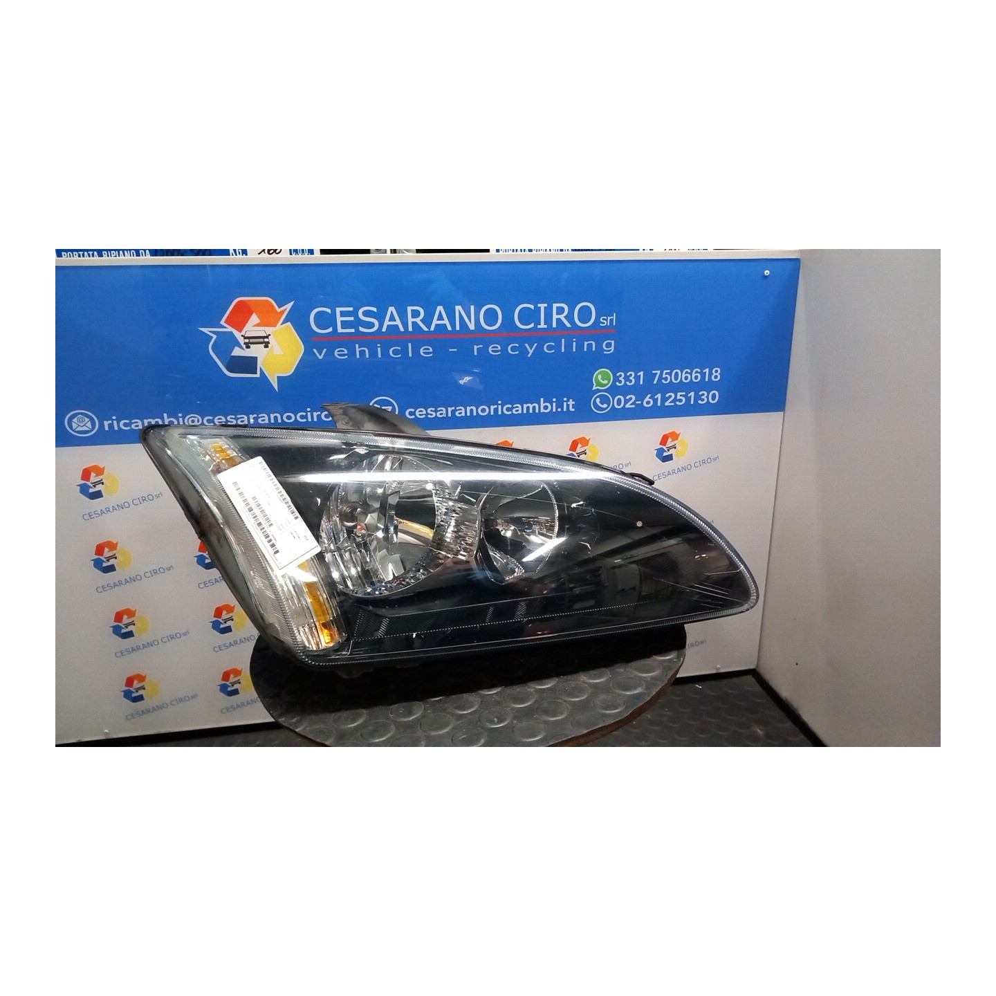 PROIETTORE C/ CORNICE FINITURA NERA DX. 093 FORD FOCUS (CAP) (11/04-06/08) G8DB 1480985