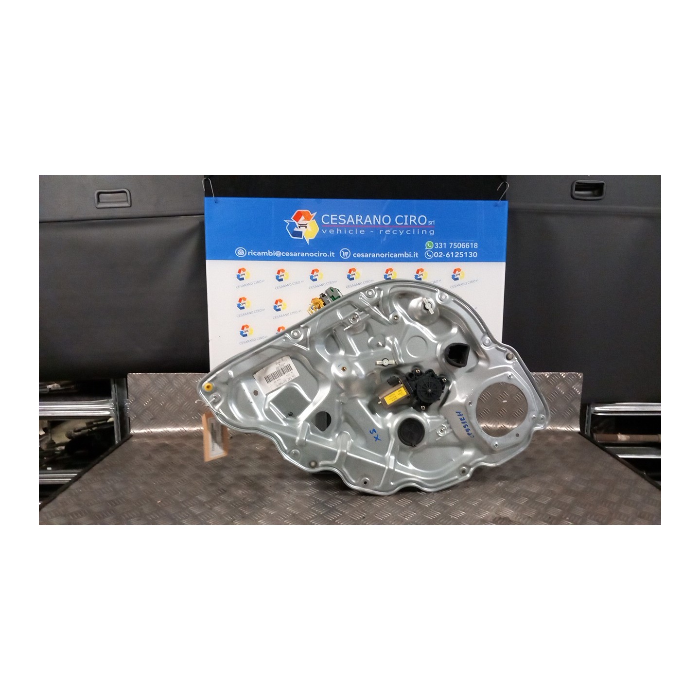 ALZACRISTALLO PORTA POST. SX. 101 FIAT IDEA (2S) (10/03-12/10) 843A1000 71734851