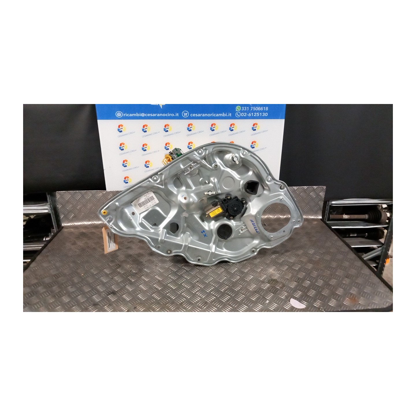 ALZACRISTALLO PORTA POST. SX. 101 FIAT IDEA (2S) (10/03-12/10) 843A1000 71734851